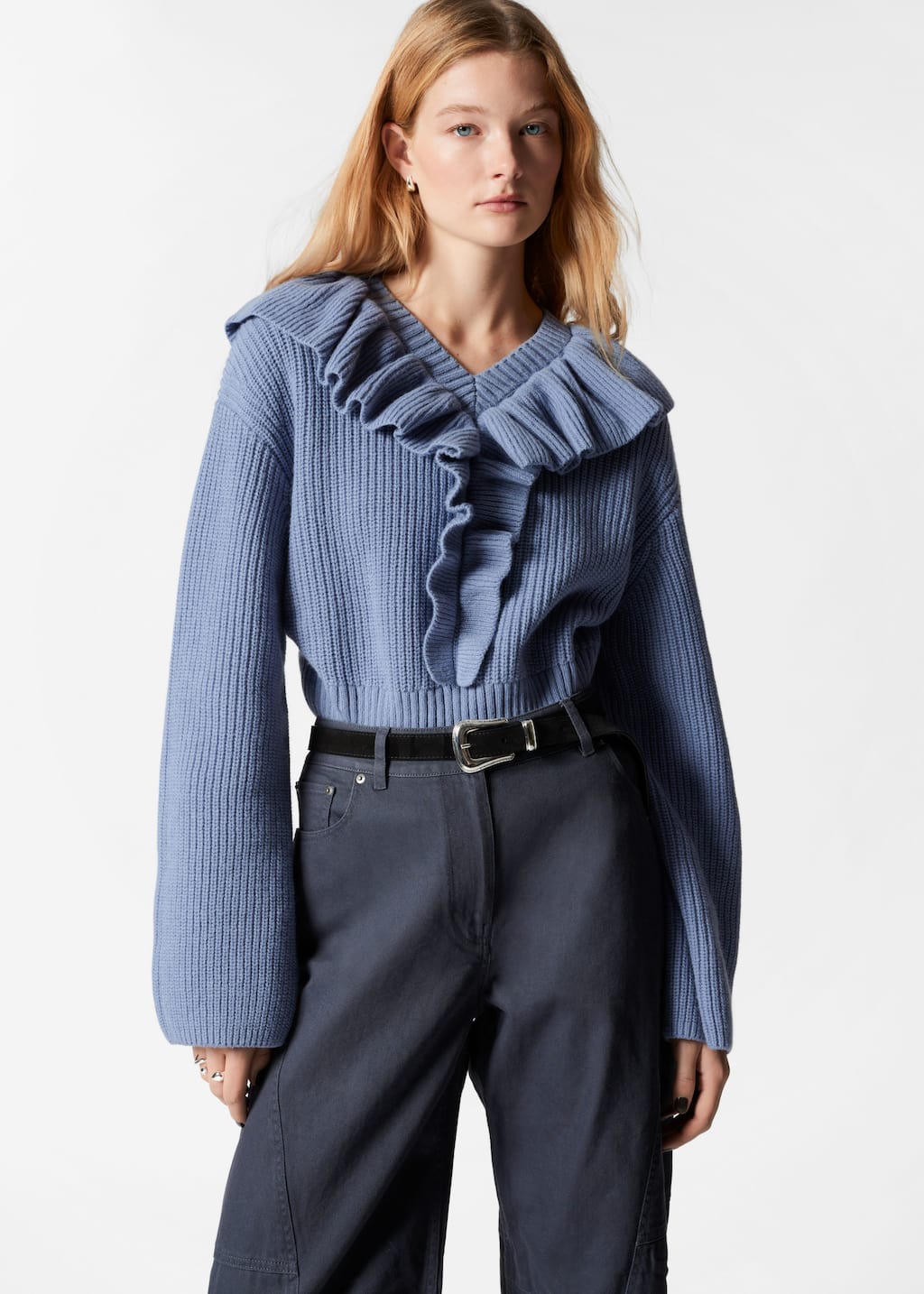 Pull à volants - Bleu - Lookbook