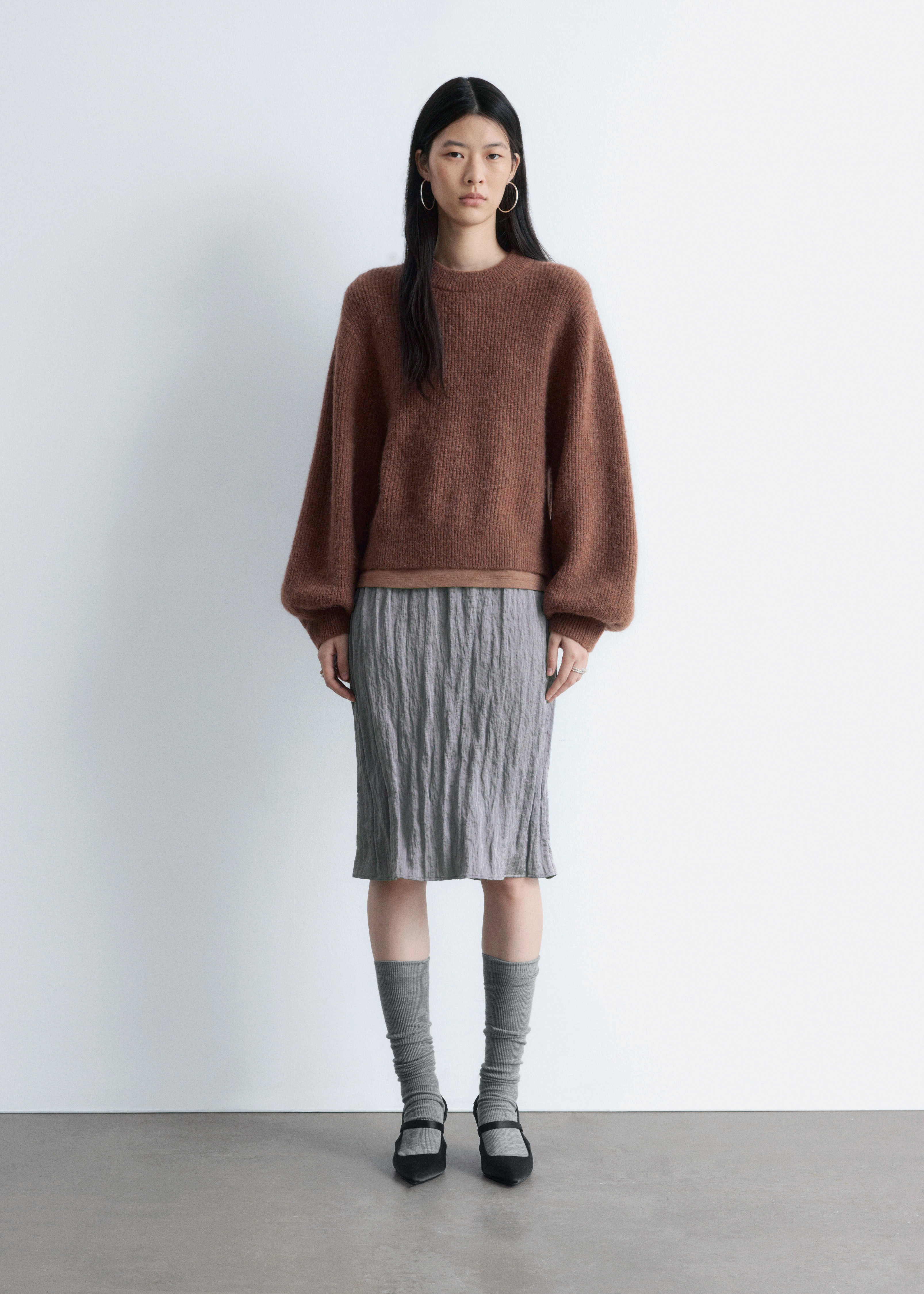 Trøje i alpakablend med ballonærmer - Brun/Marineblå/Rød