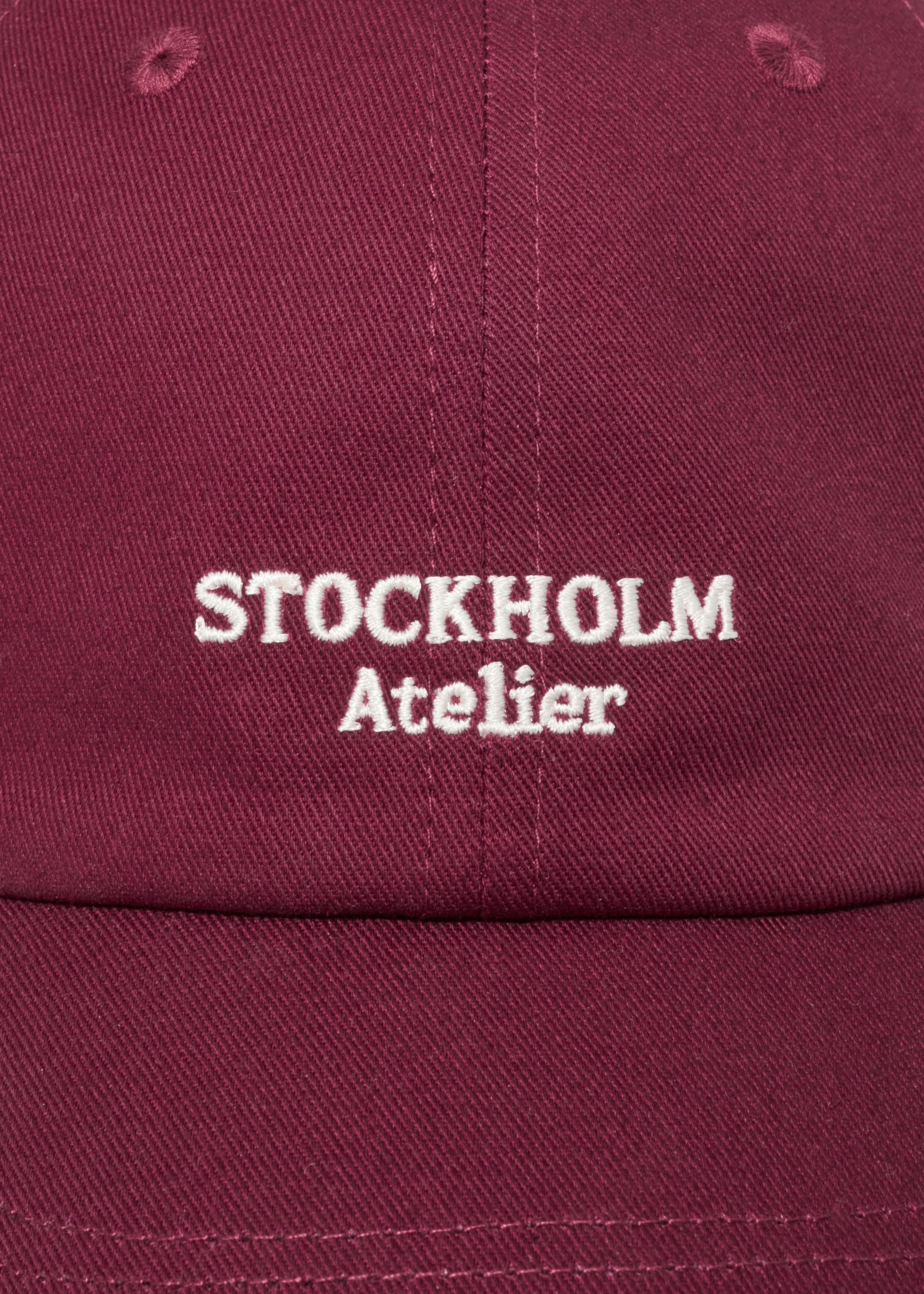 Visa större bild: Broderad basebollkeps - Vinröd/Stockholm Atelier - DAM | H&M SE 2