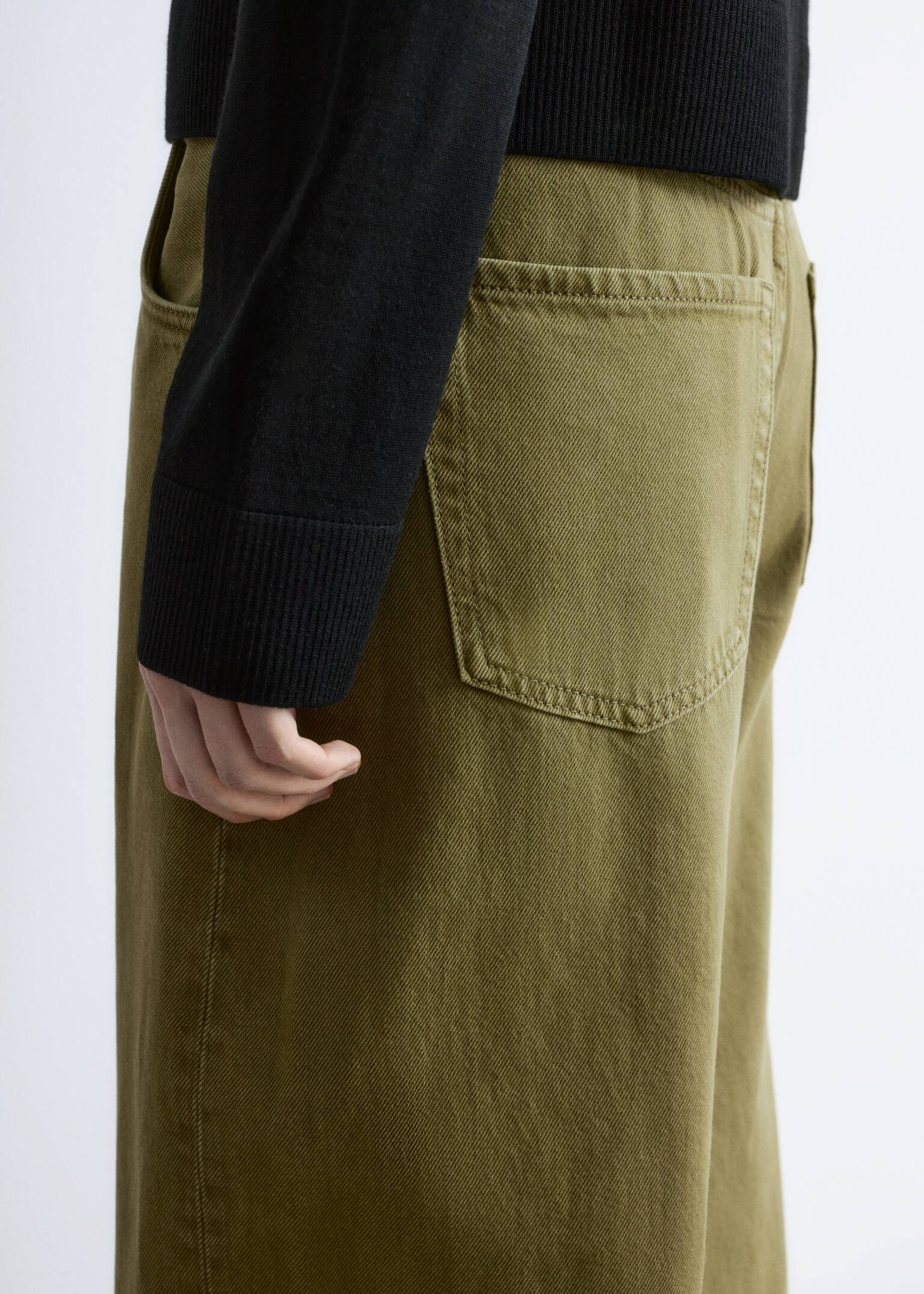 Barrel-Leg Jeans - Khaki Green/Dark Blue/Rust Brown/Light Blue/Dark Brown/Black - 6