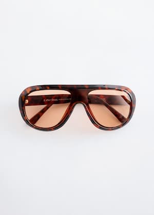 Écaille de tortue brun foncé