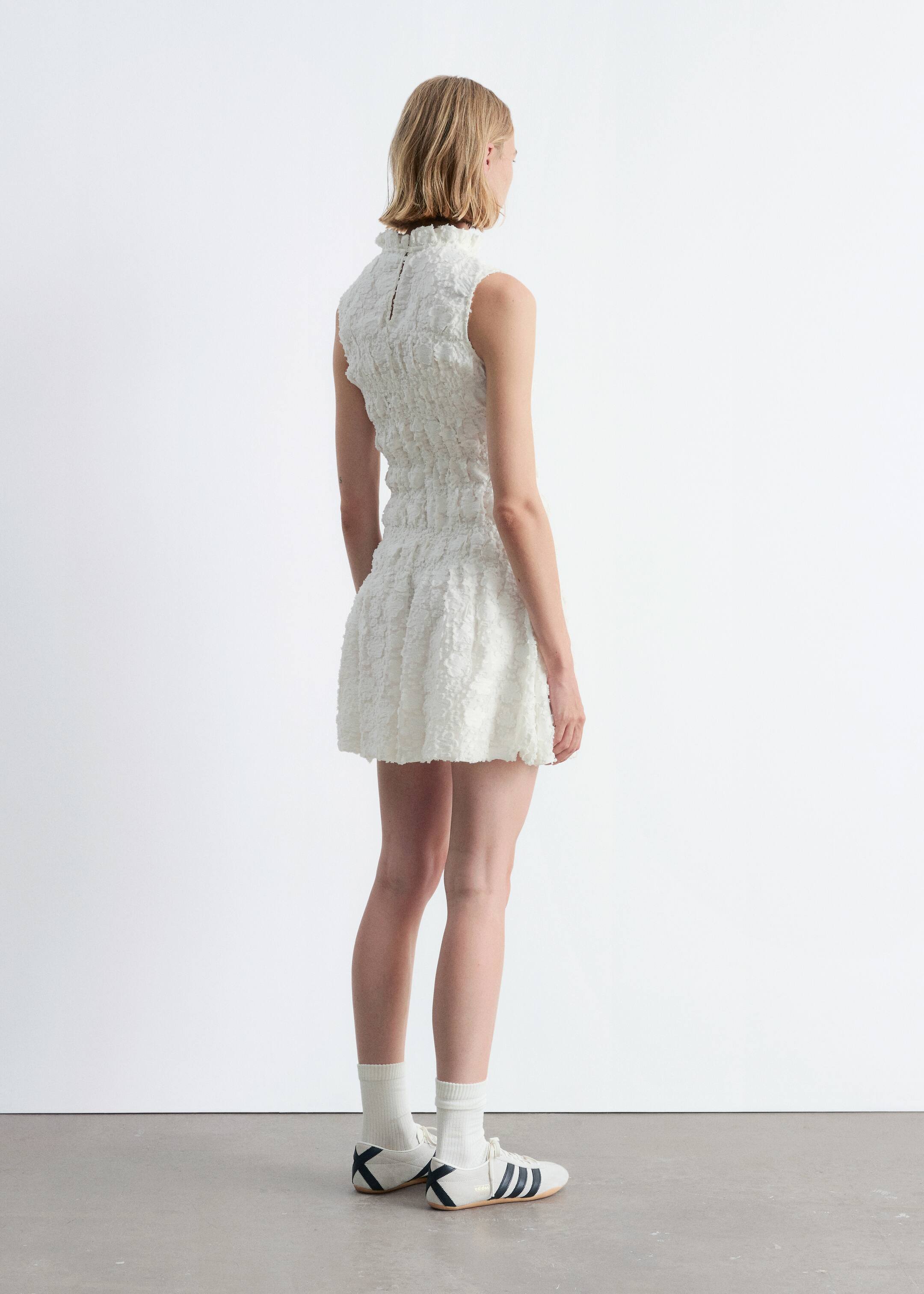 Agrandir l'image: Robe courte à smocks - Blanc - FEMME | H&M BE 5