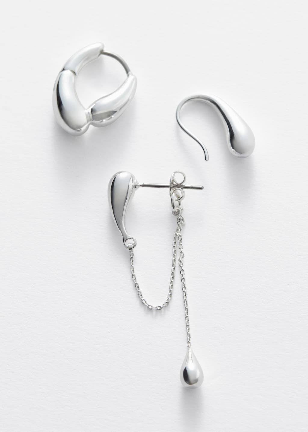 Conjunto de pendientes escultóricos
