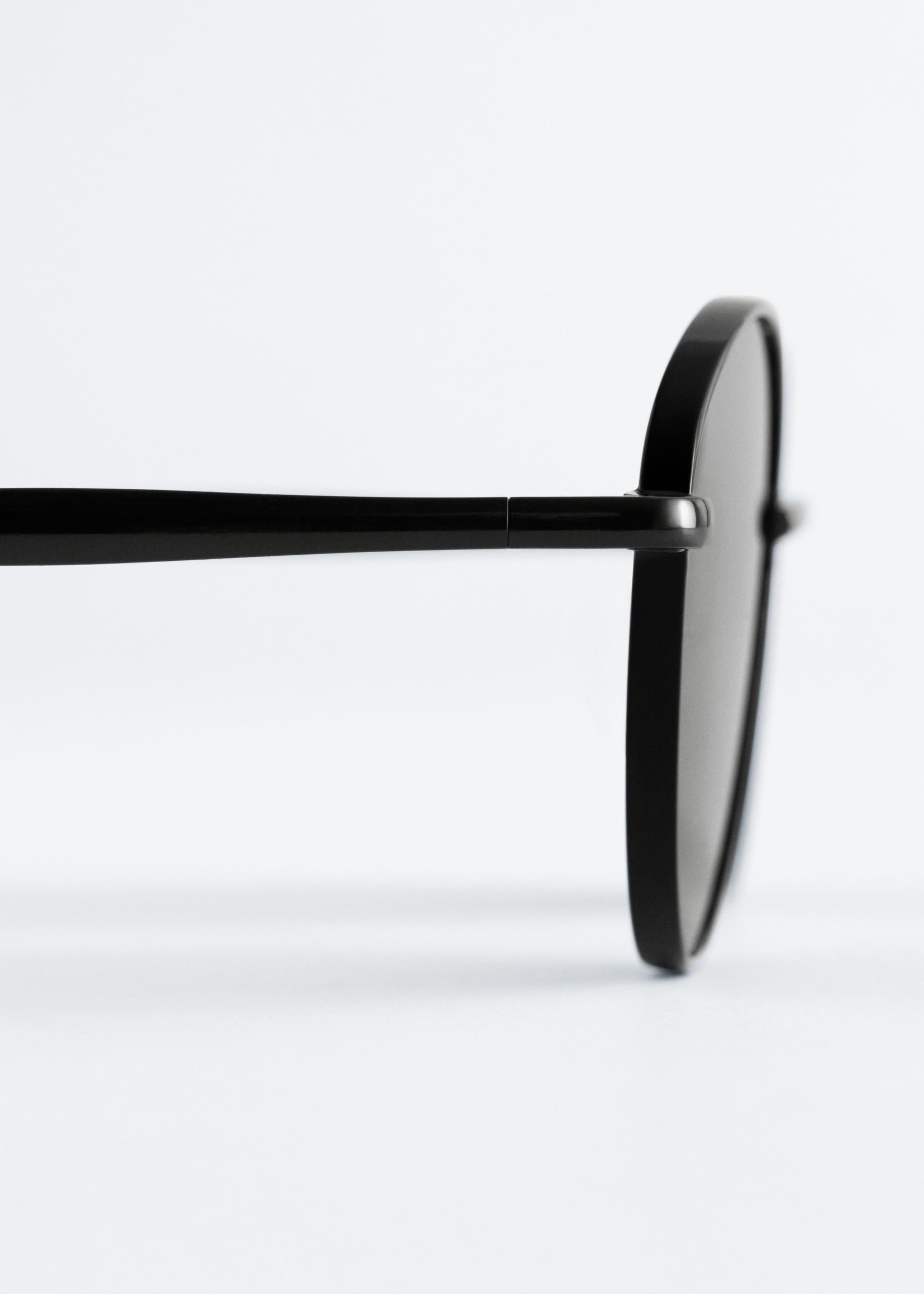 Image of Wire-Frame Oval Sunglasses