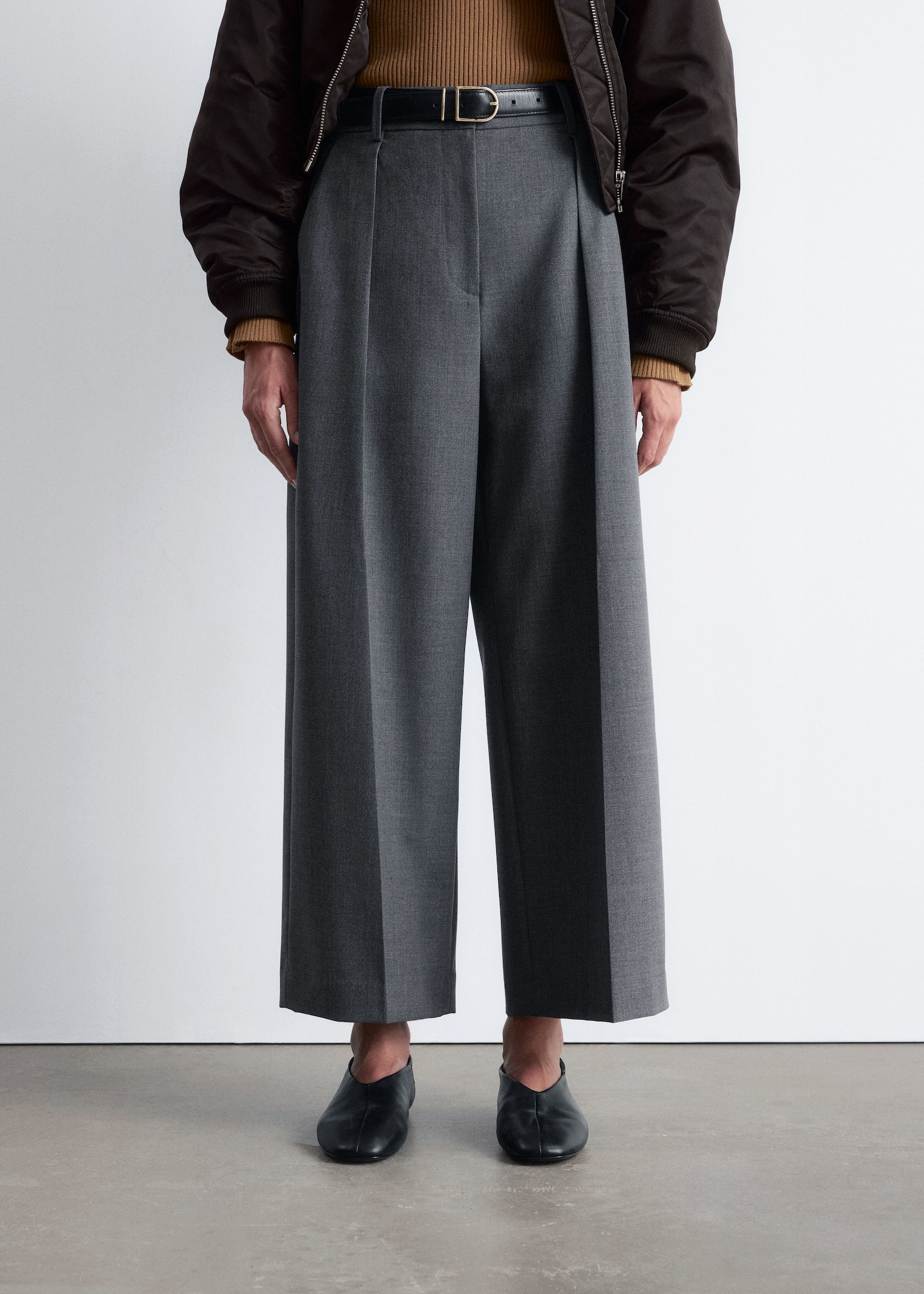 Elegante Bügelfaltenhose - Grau/Schwarz - 5