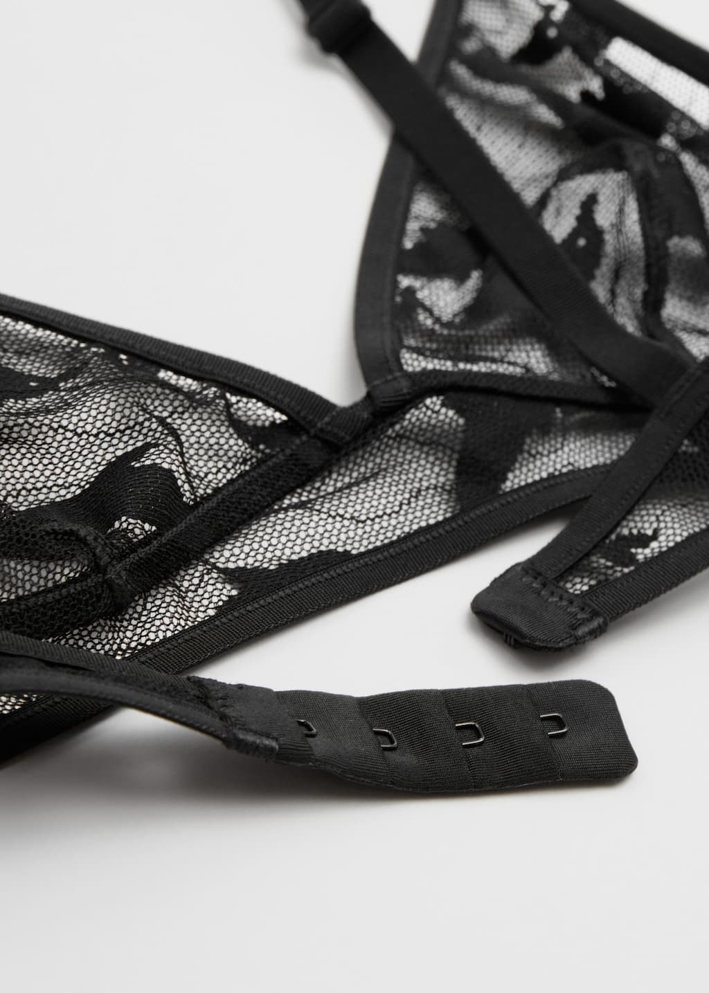 Lace Triangle Bra - {{variantName}} - Descriptive Detail