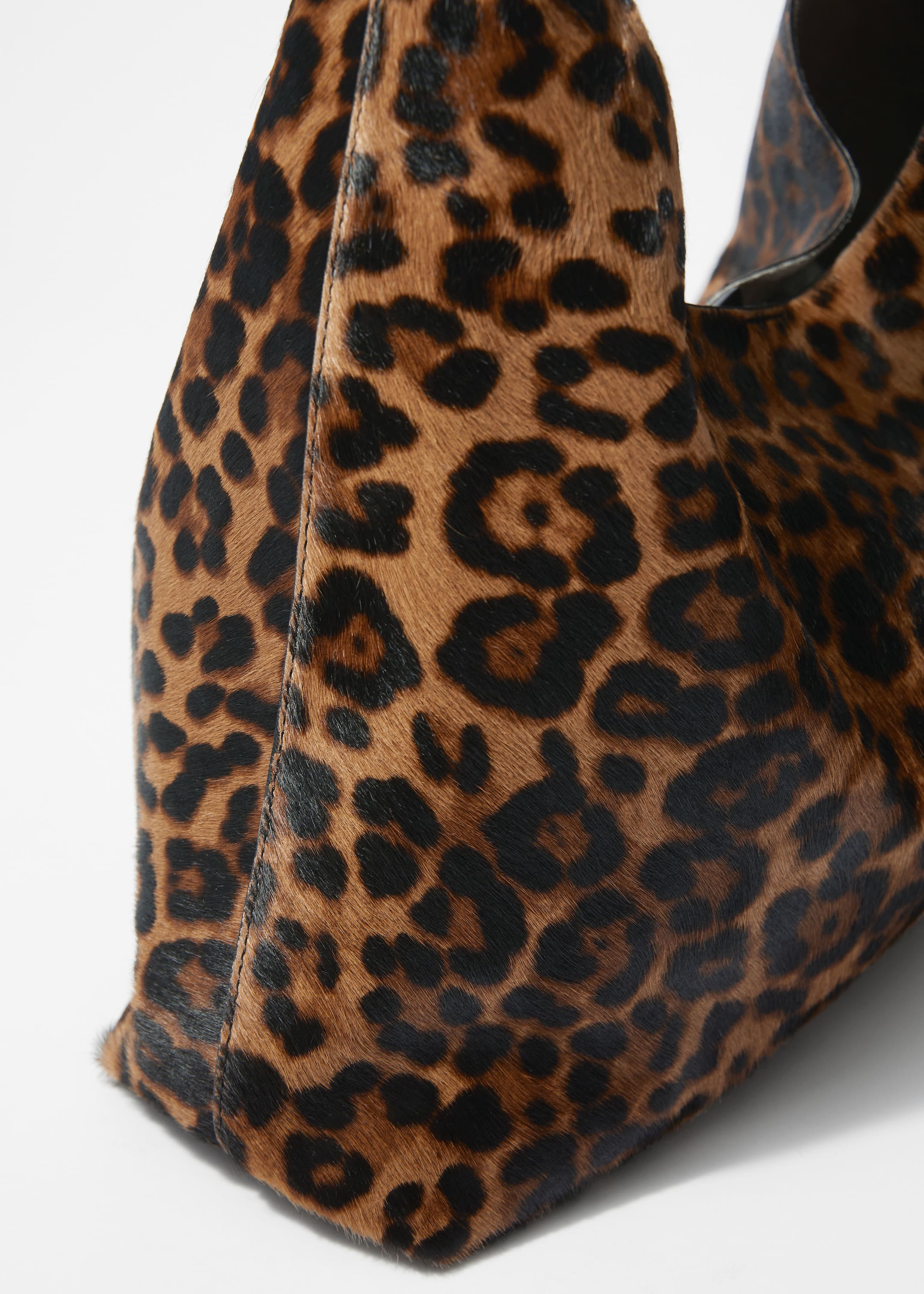 View larger image: Leopard-Print Leather Tote Bag - Leopard - Ladies | H&M GB 5