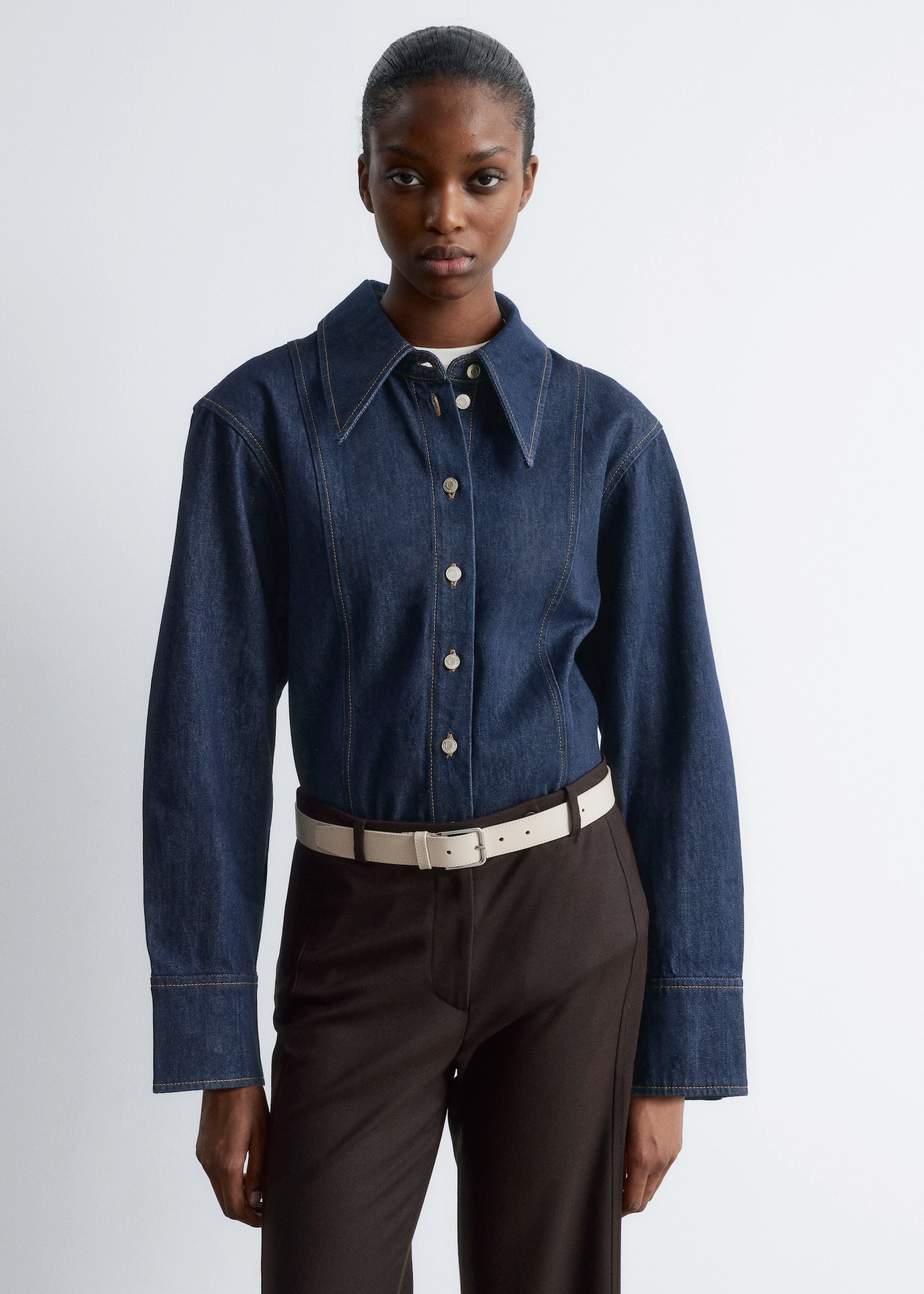 Camisa vaquera con pespuntes decorativos - Azul medio