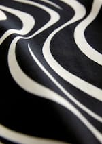 Black/White