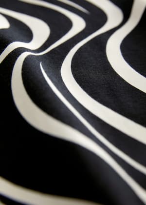 Black/White