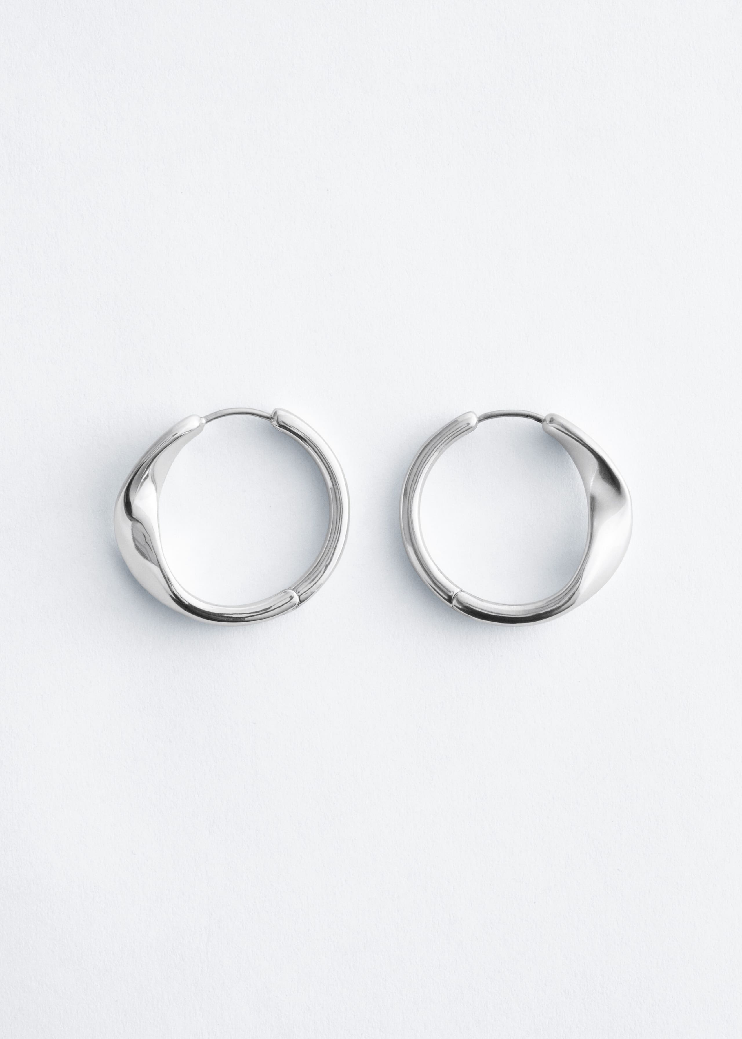 Twisted Hoop Earrings - Silver - Still Life