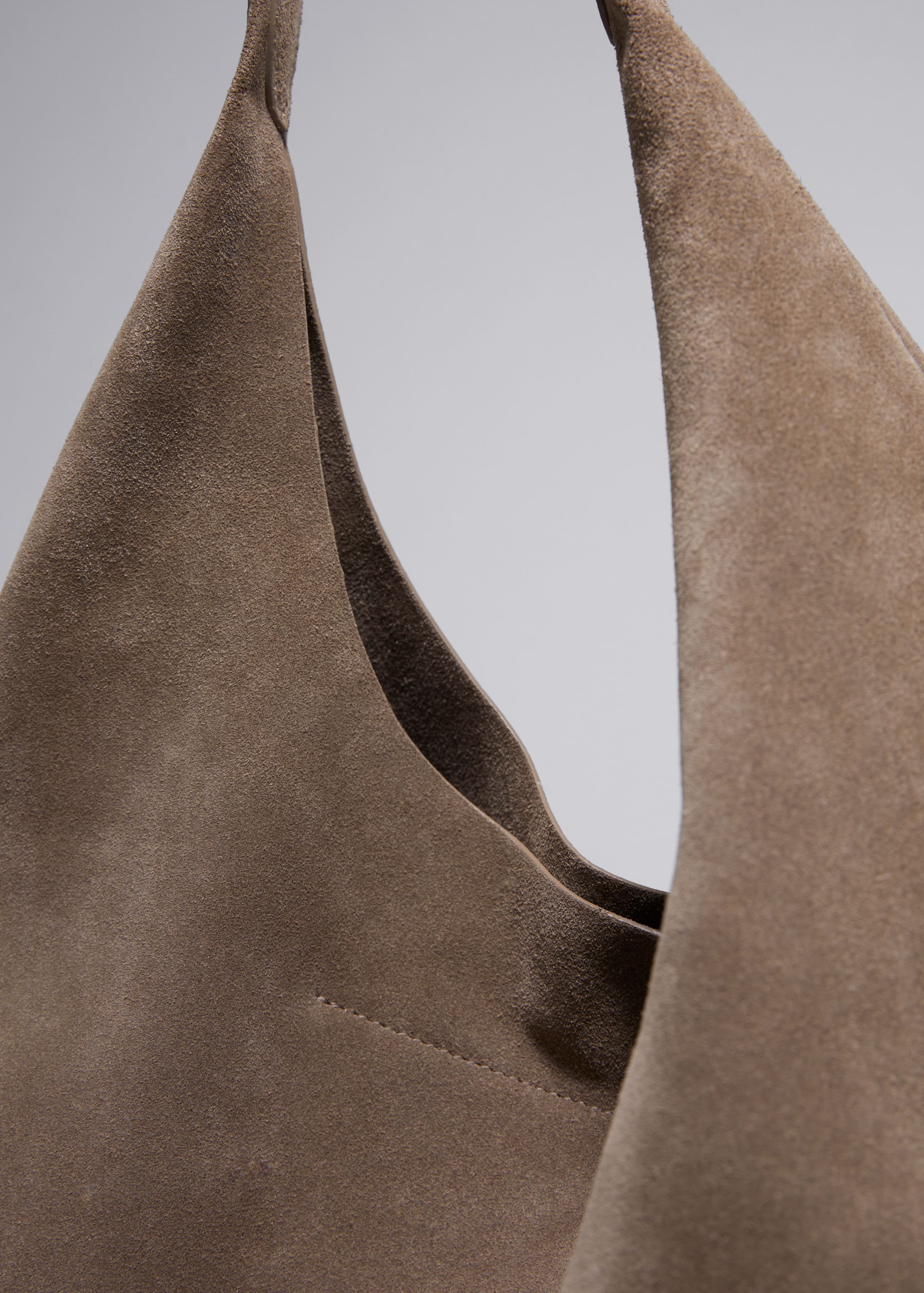 Large Suede Tote Bag - {{variantName}} - Descriptive Detail