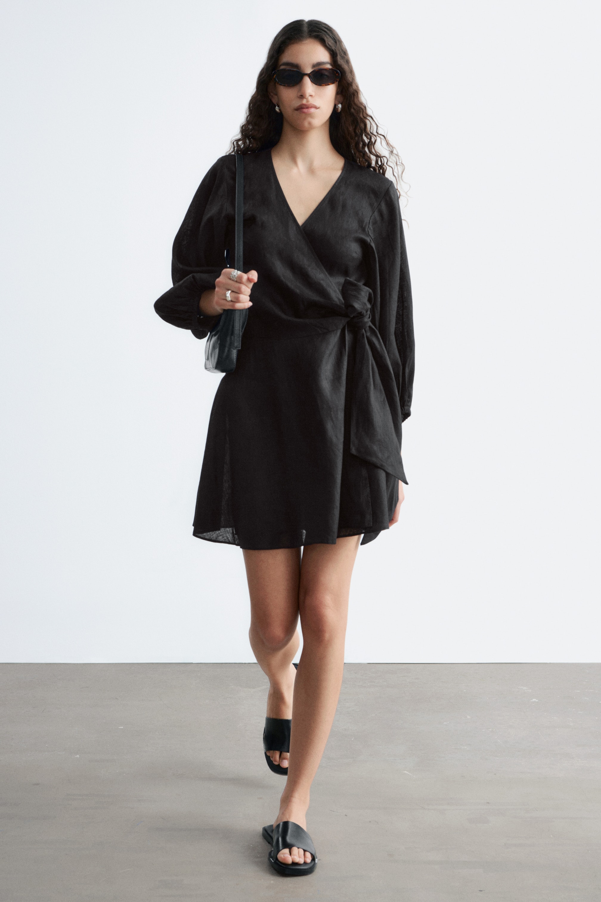 View larger image: Linen Wrap Mini Dress - Black - Ladies | H&M GB 1