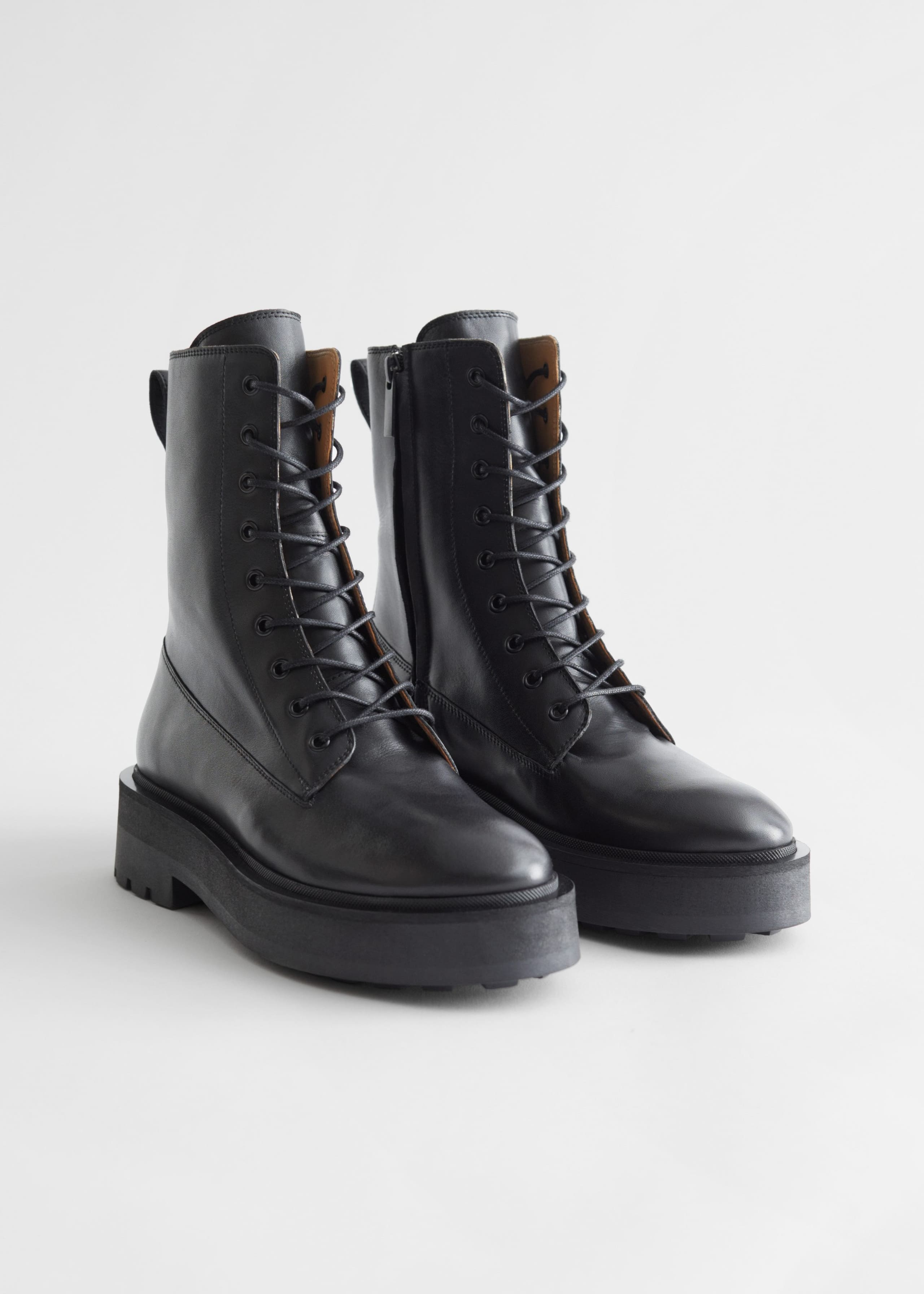 Bottines épaisses en cuir avec zip latéral - Noir - Still Life