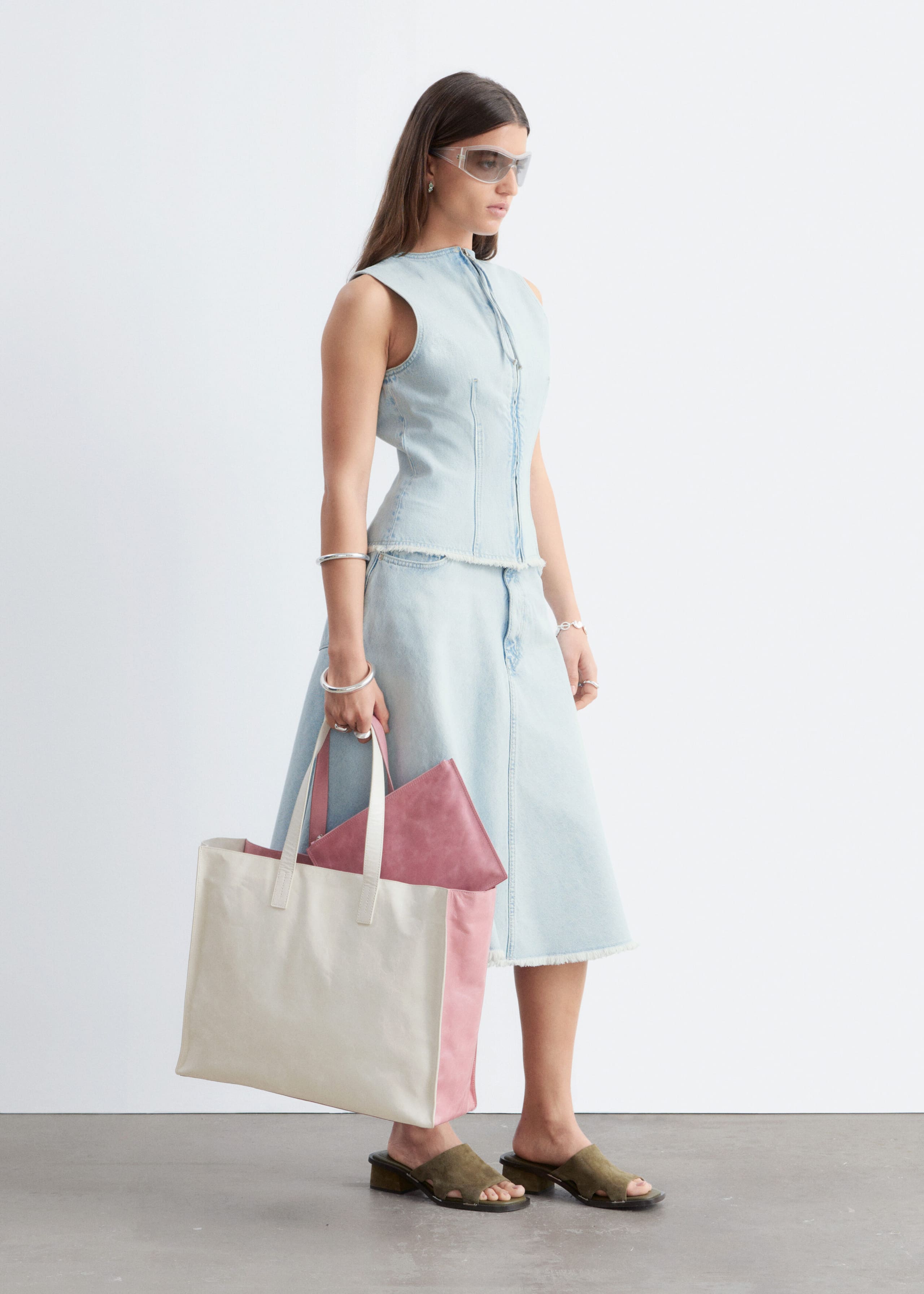 Haut en jean à ourlet brut - Bleu clair - Lookbook