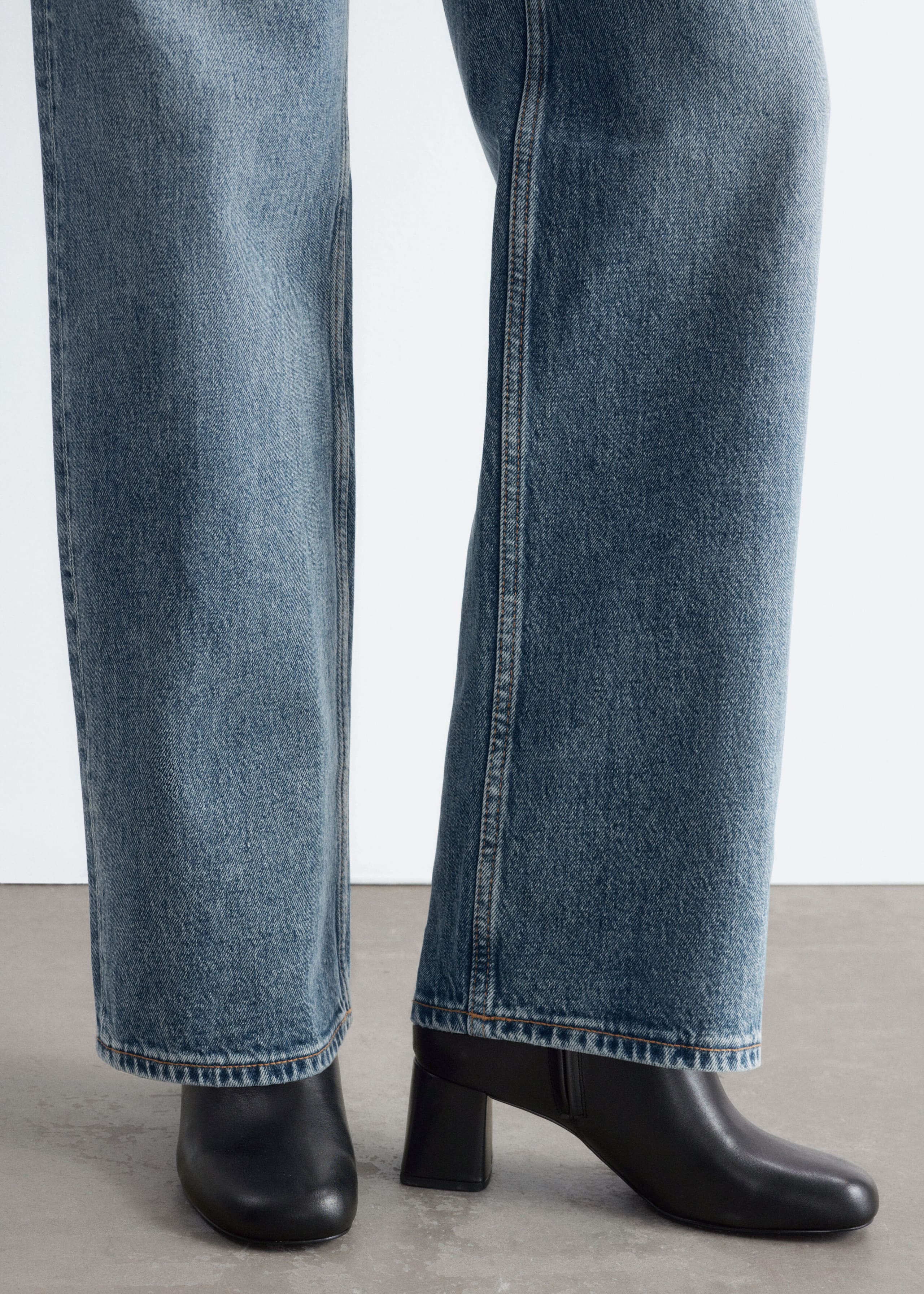 Stiefeletten aus Leder - Schwarz - Lookbook