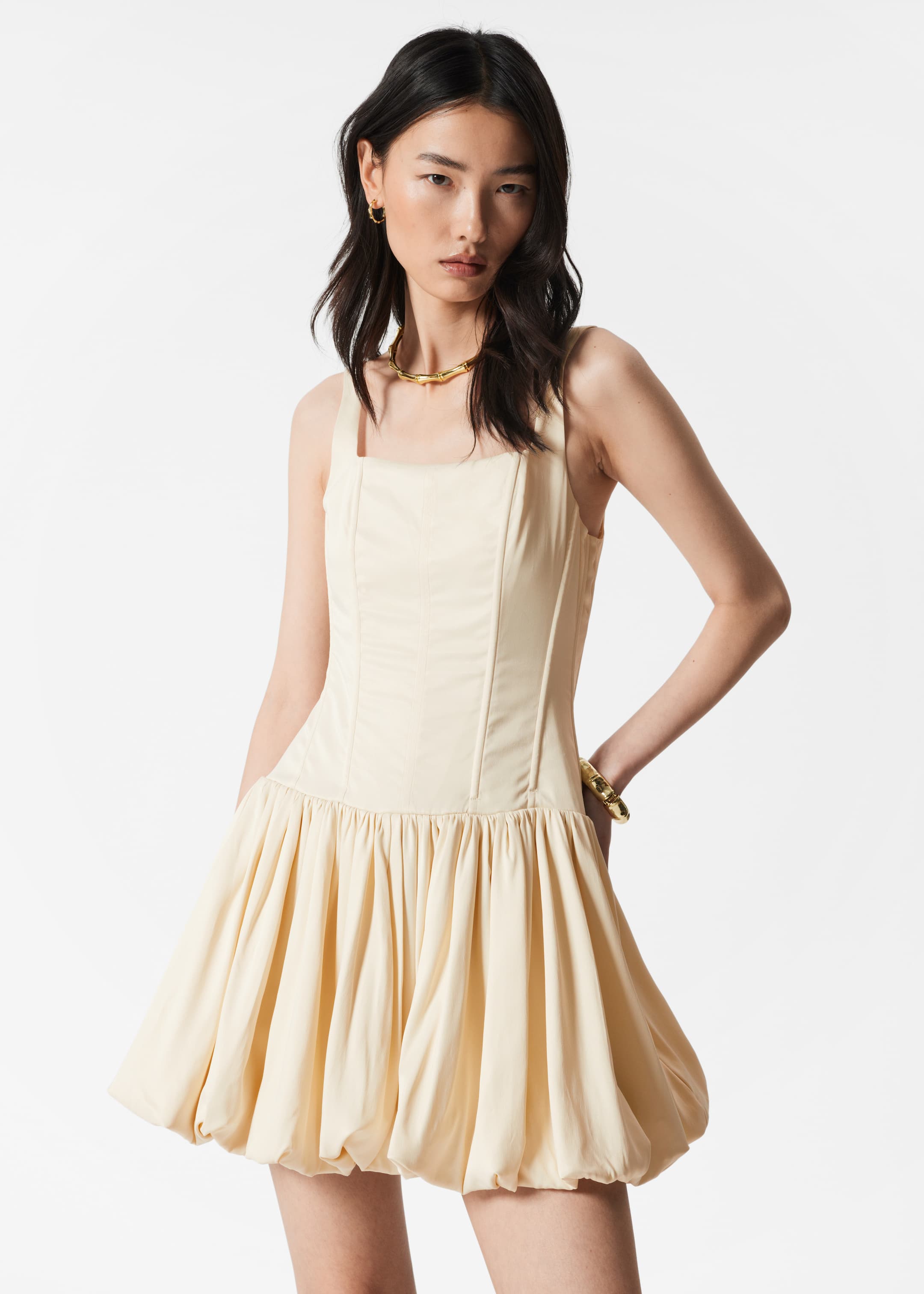 Zobrazit větší obrázek: Corset Bubble Mini Dress - Krémová - ŽENY | H&M CZ 2