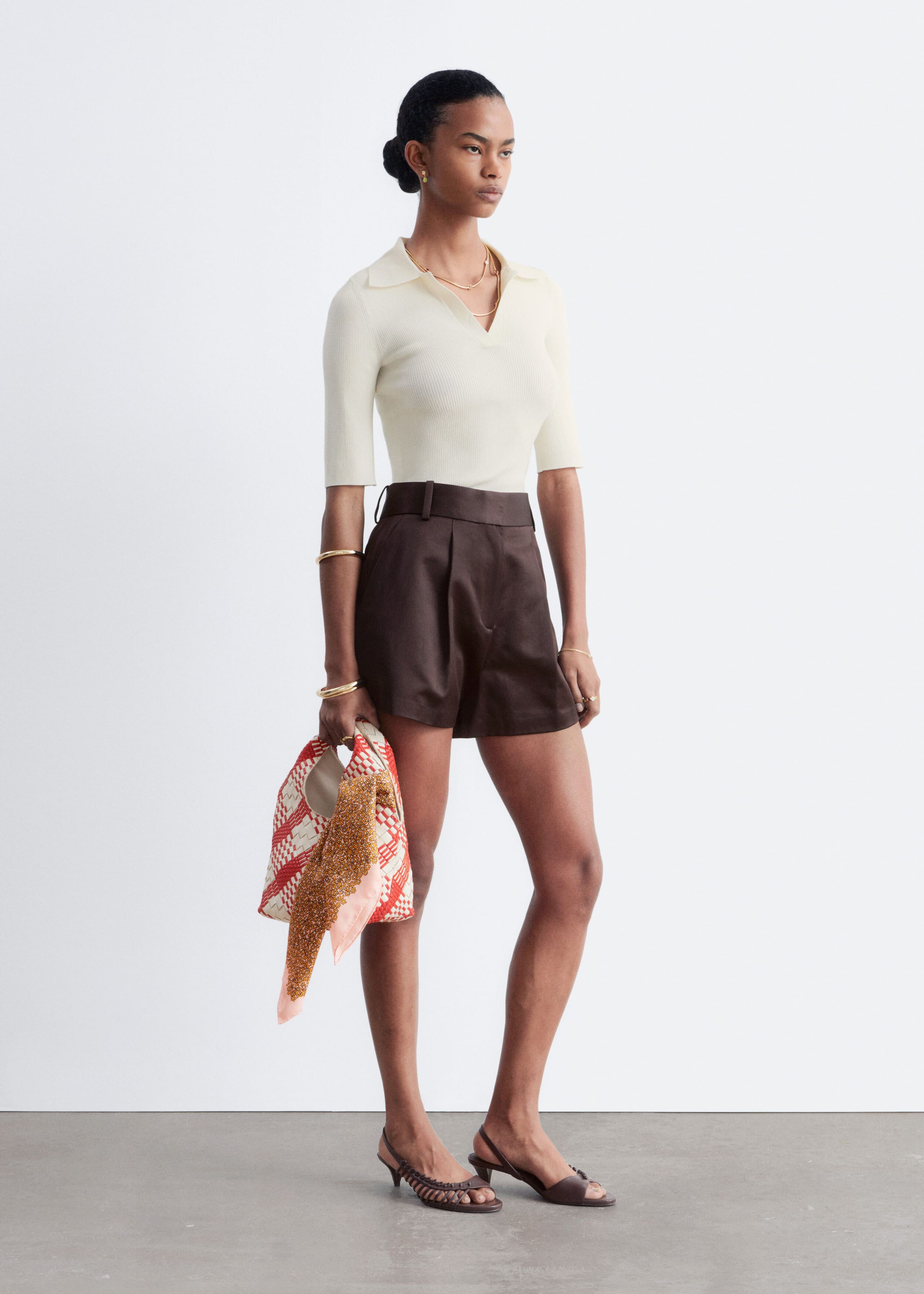 Haut à col et à manches courtes - Blanc - Lookbook