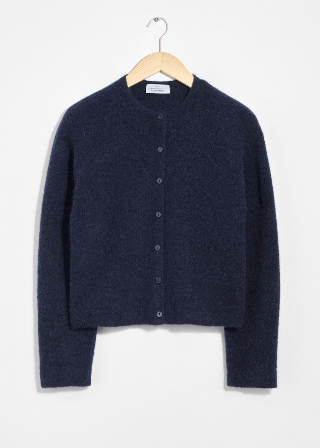 Stickad cardigan i alpackablandning – Grå – stilleben