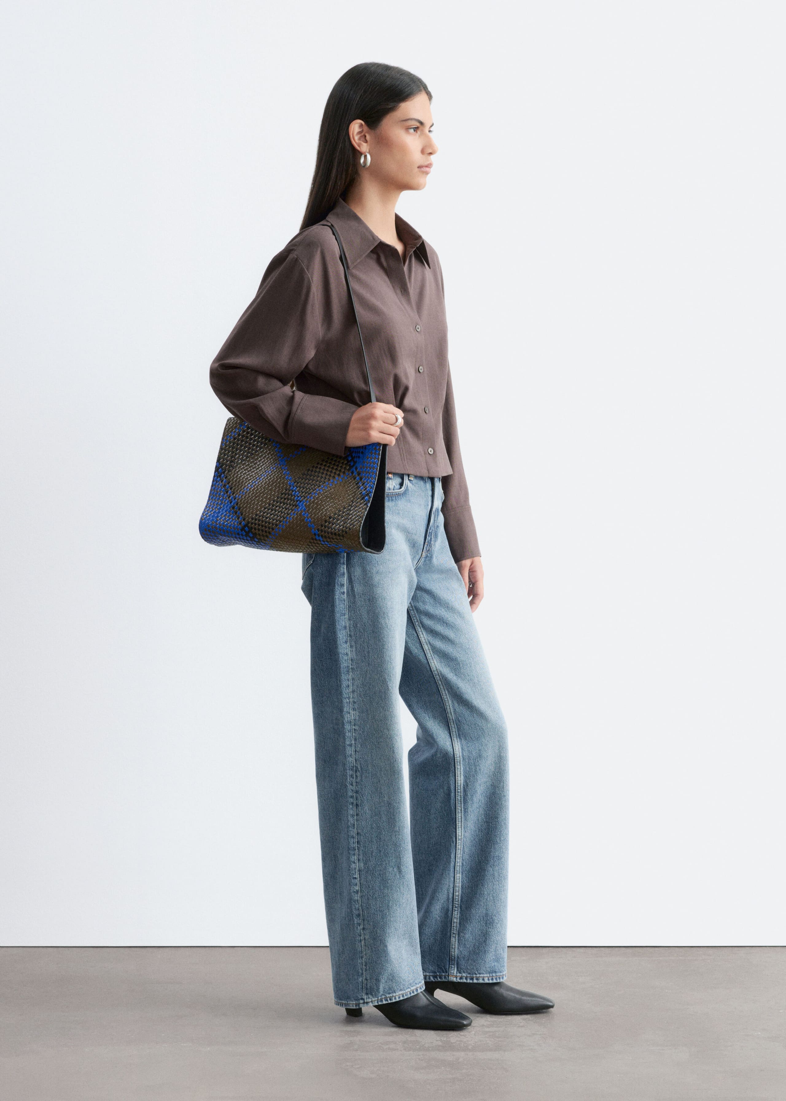 Hemd mit plissierter Taille - Dunkelbraun - Lookbook