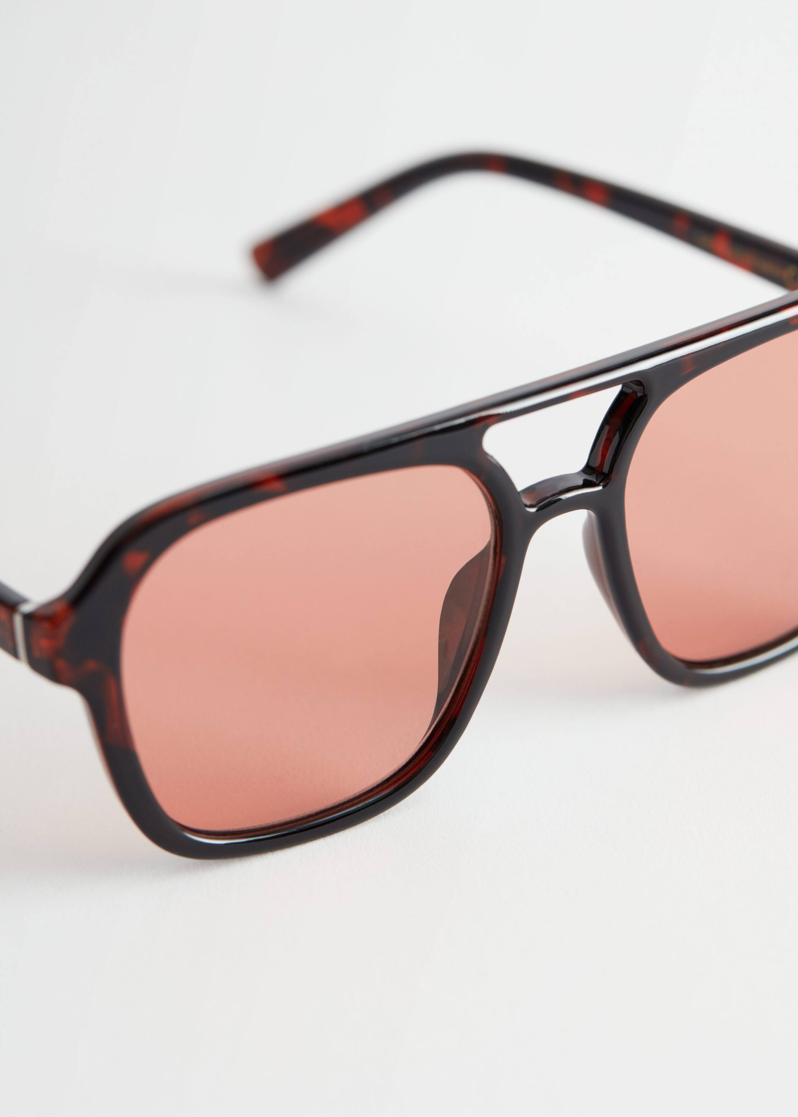 Occhiali da sole oversize squadrati - {{variantName}} - Descrizione dettagliata