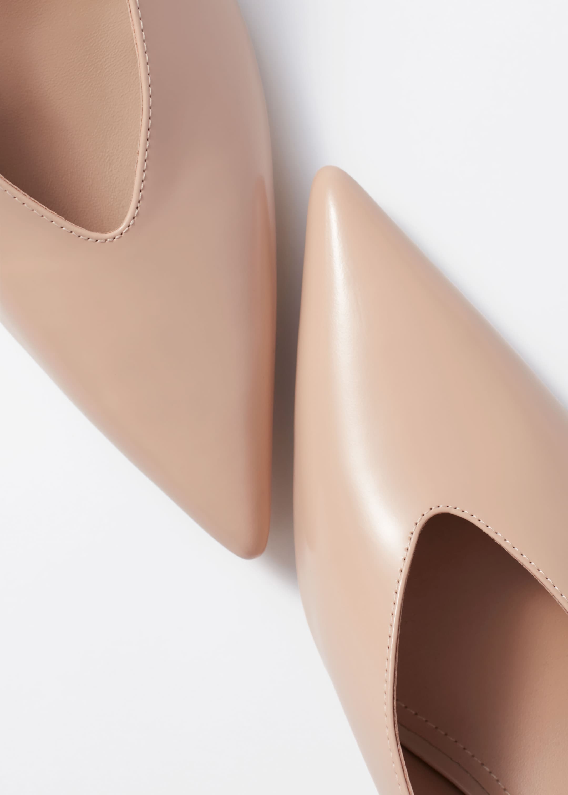 Ver imagen más grande: Zapatos de tacón destalonados clásicos de piel - Beige - MUJER | H&M ES 5