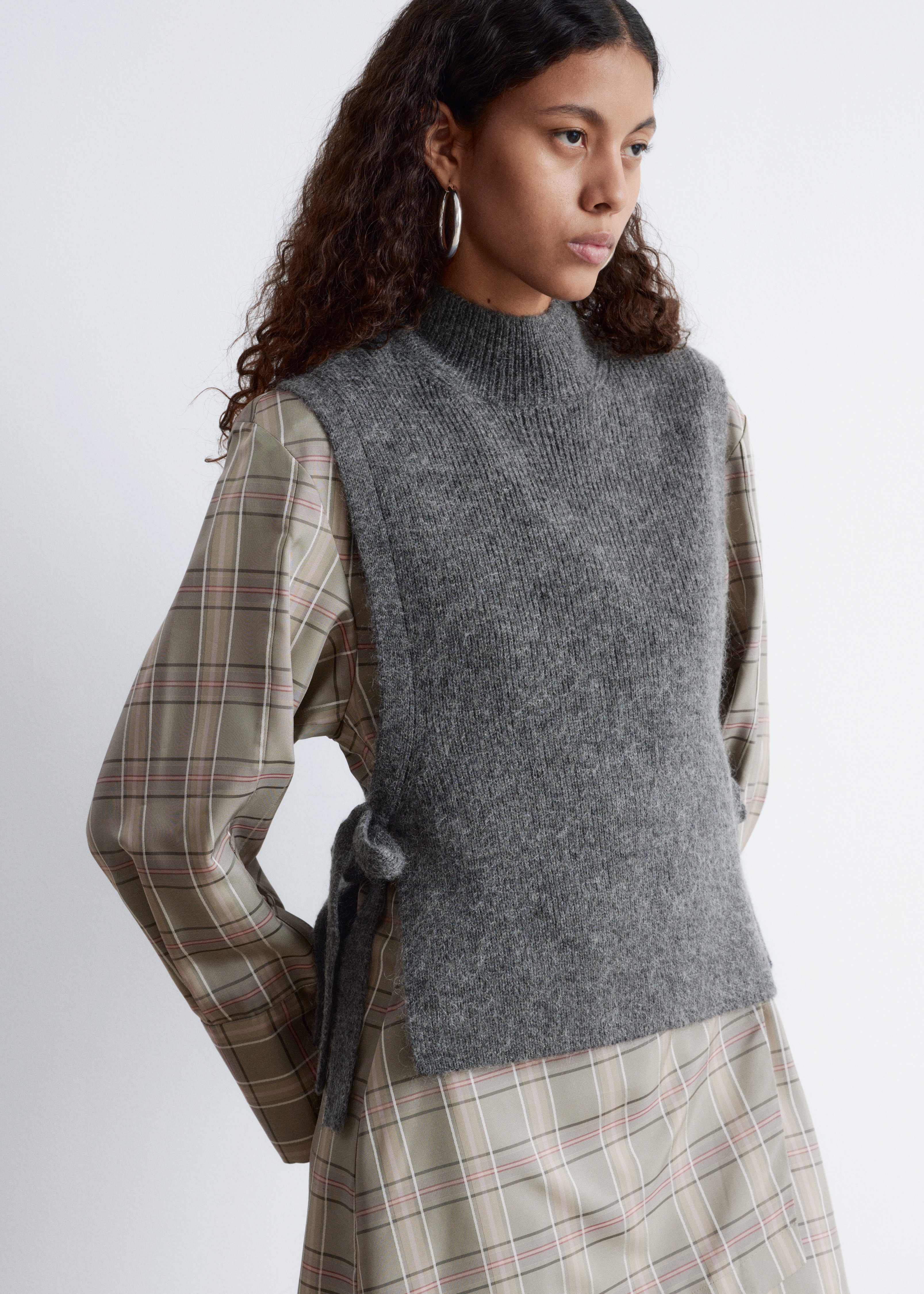 Wool Bib Collar - Sivá/Tmavohnedá/Mole/Červená