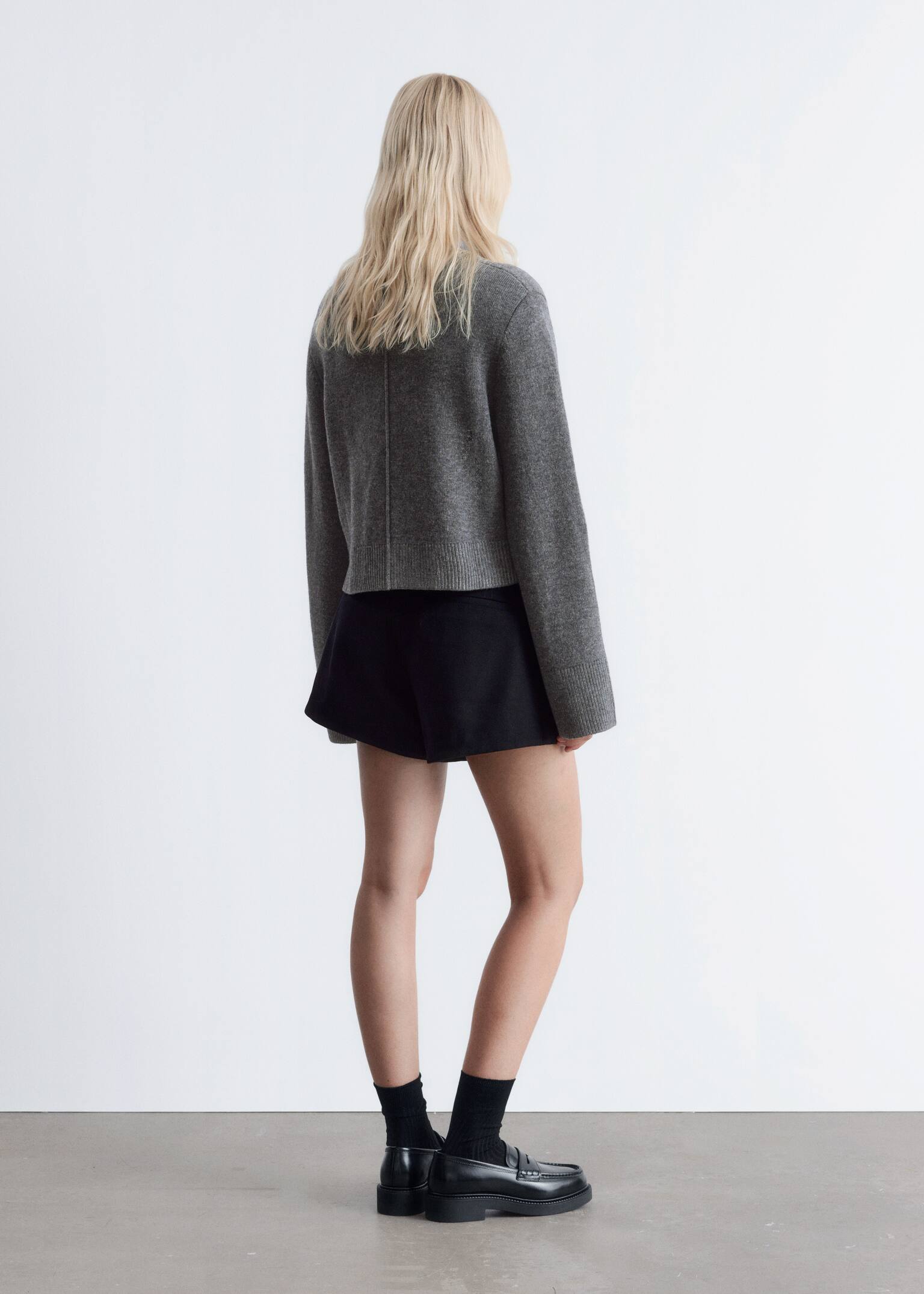 Croppad boxig cardigan - Mörkgrå/Beige - 4
