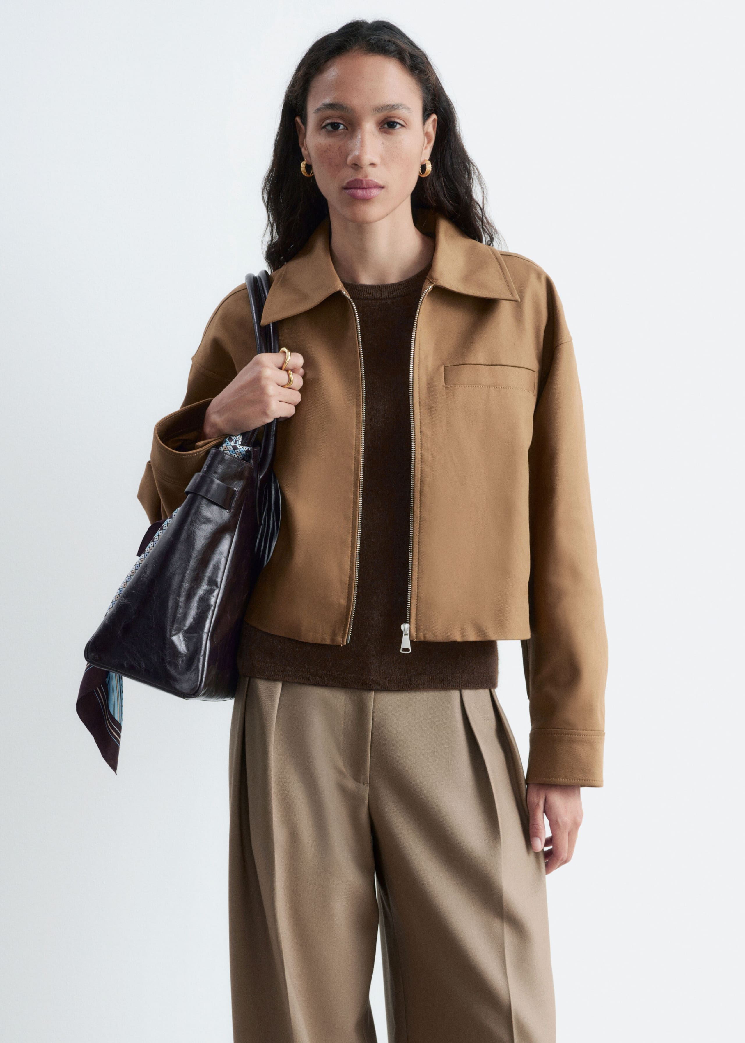 Kurze Twilljacke - Dunkelbeige - Stillleben