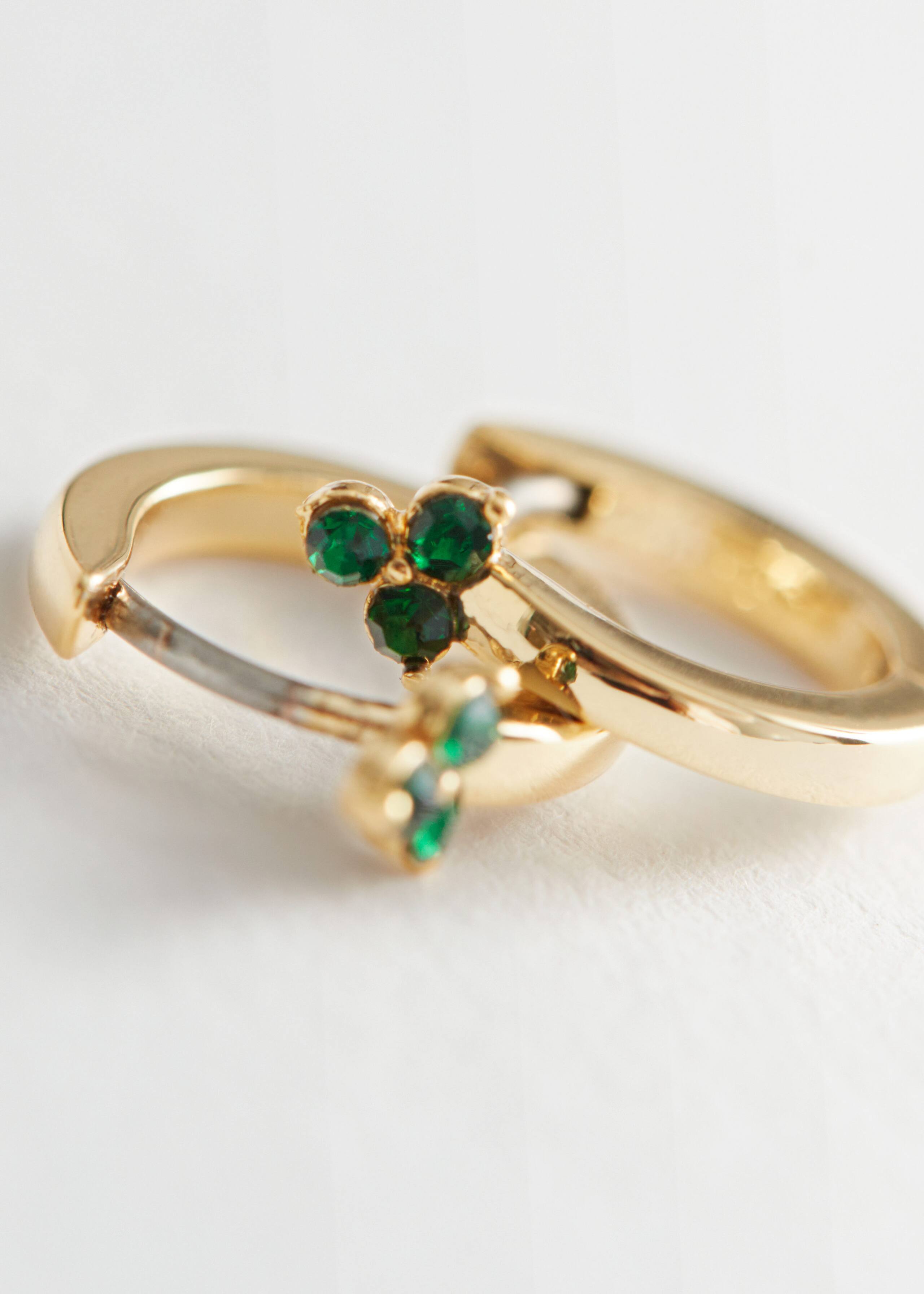 Tripple Glass Stone Hoop - {{variantName}} - Descriptive Detail