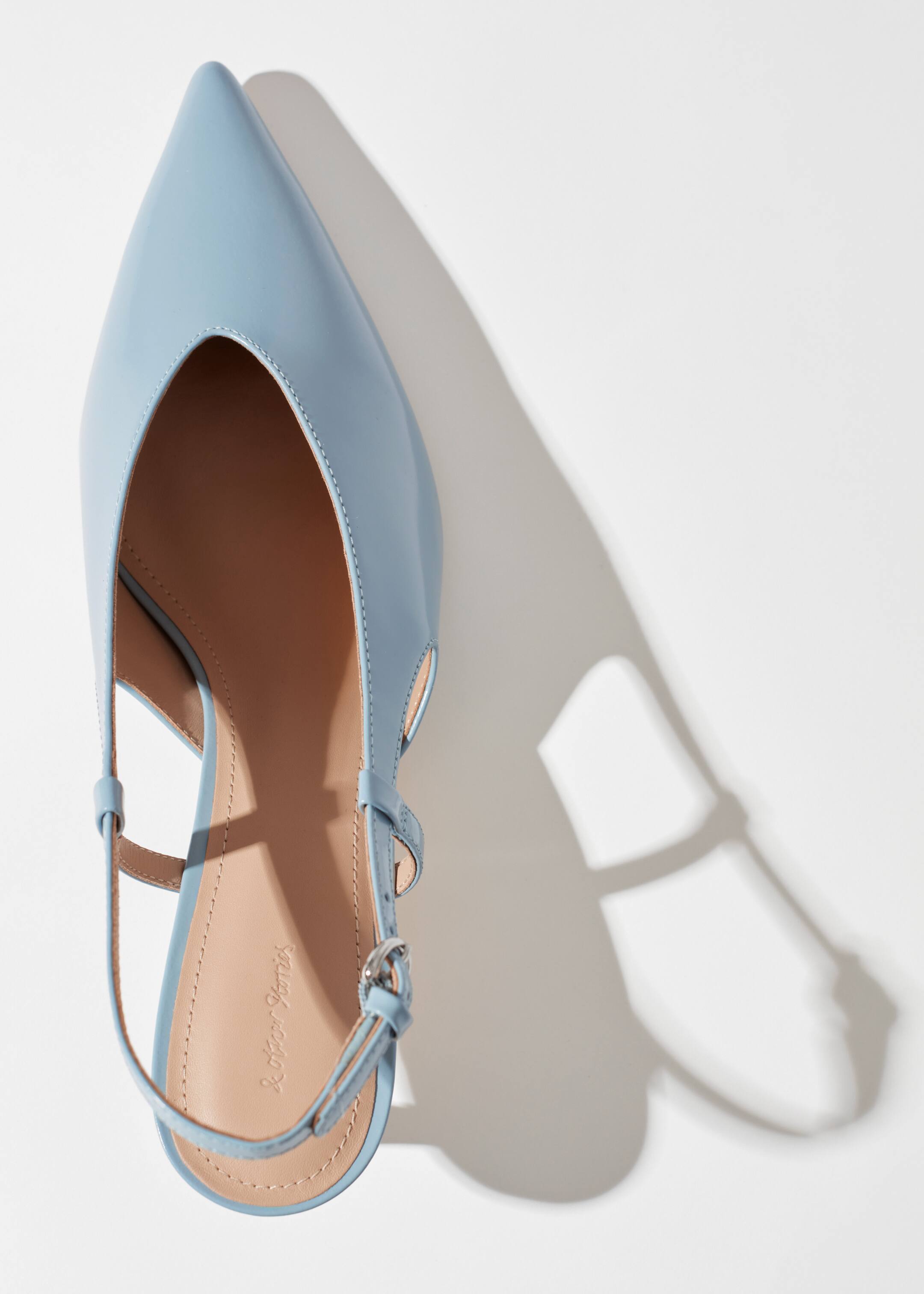 Vezi imaginea mai mare: Pantofi slingback din piele clasică - Albastru deschis - FEMEI | H&M RO 3