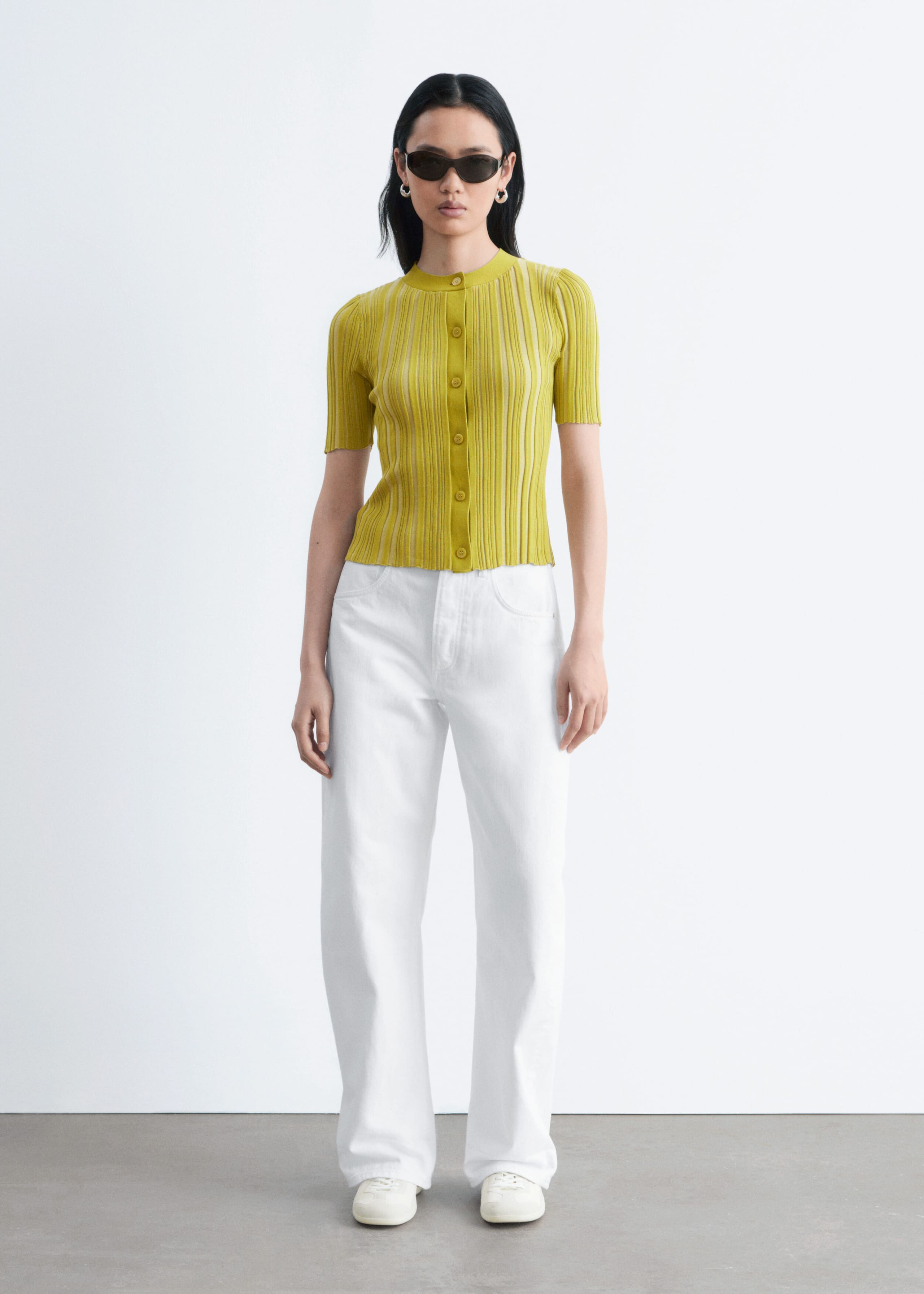 Image of Cardigan a maniche corte con lavorazione a coste