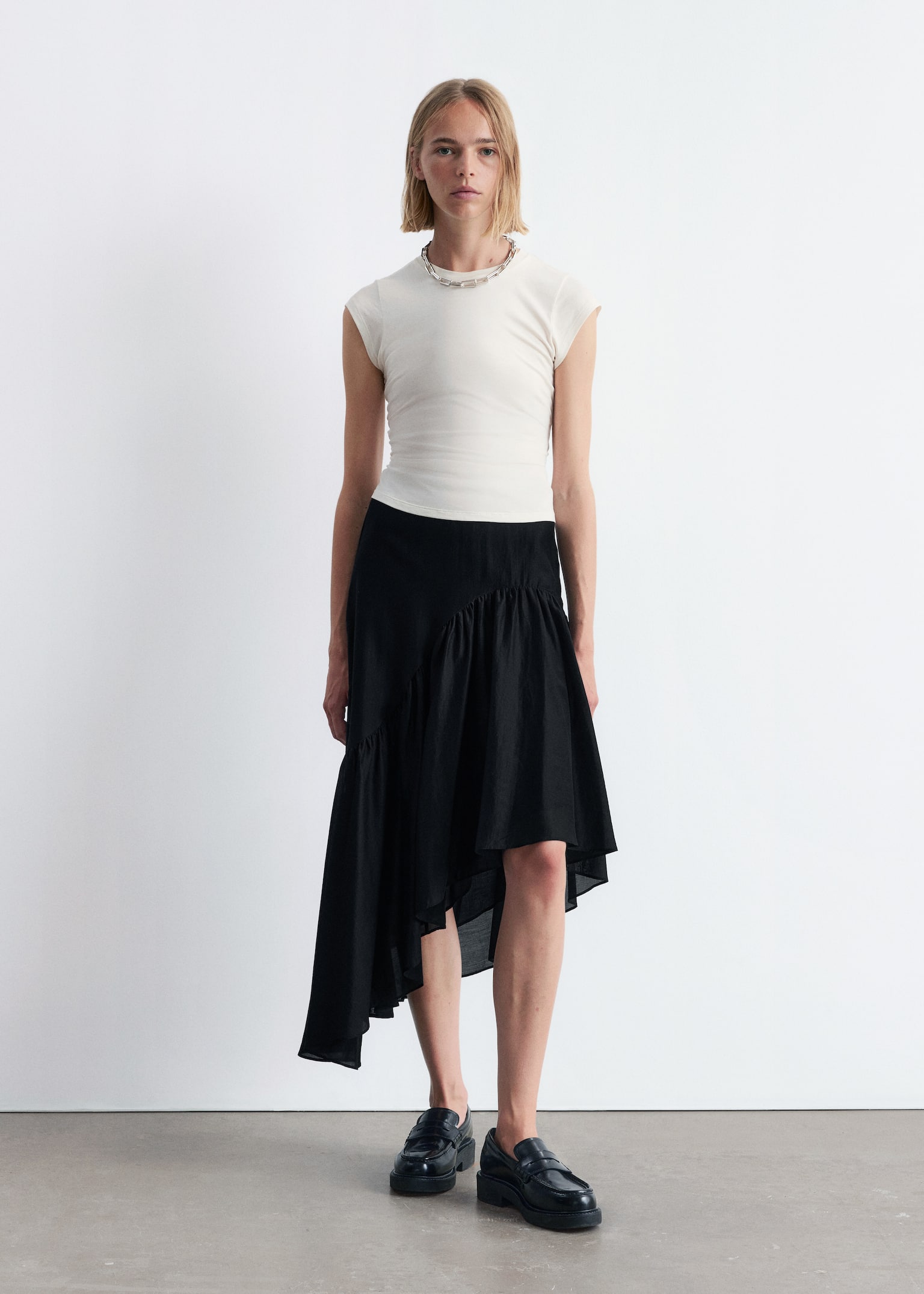 Jupe midi asymétrique à volants - Noir/Motif floral - 3
