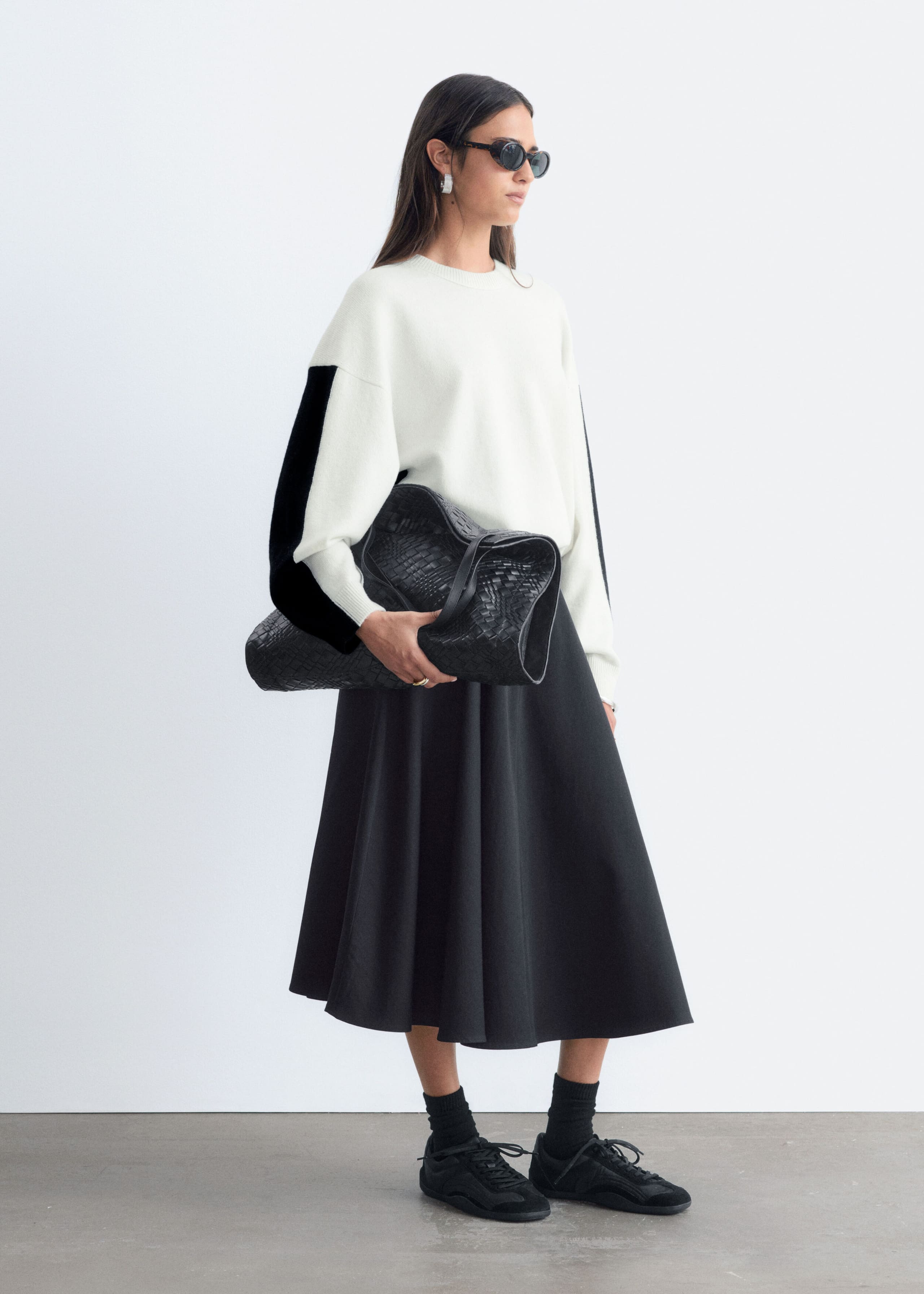 Oversized Knit Sweater - Off White/Black - Lookbook