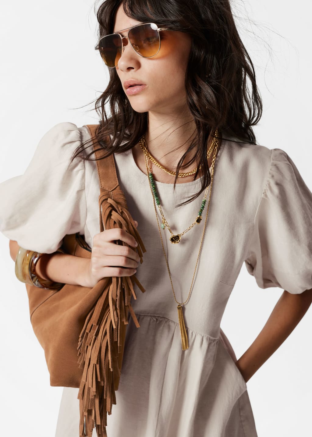 Vestido midi con mangas abullonadas - Negro - Lookbook