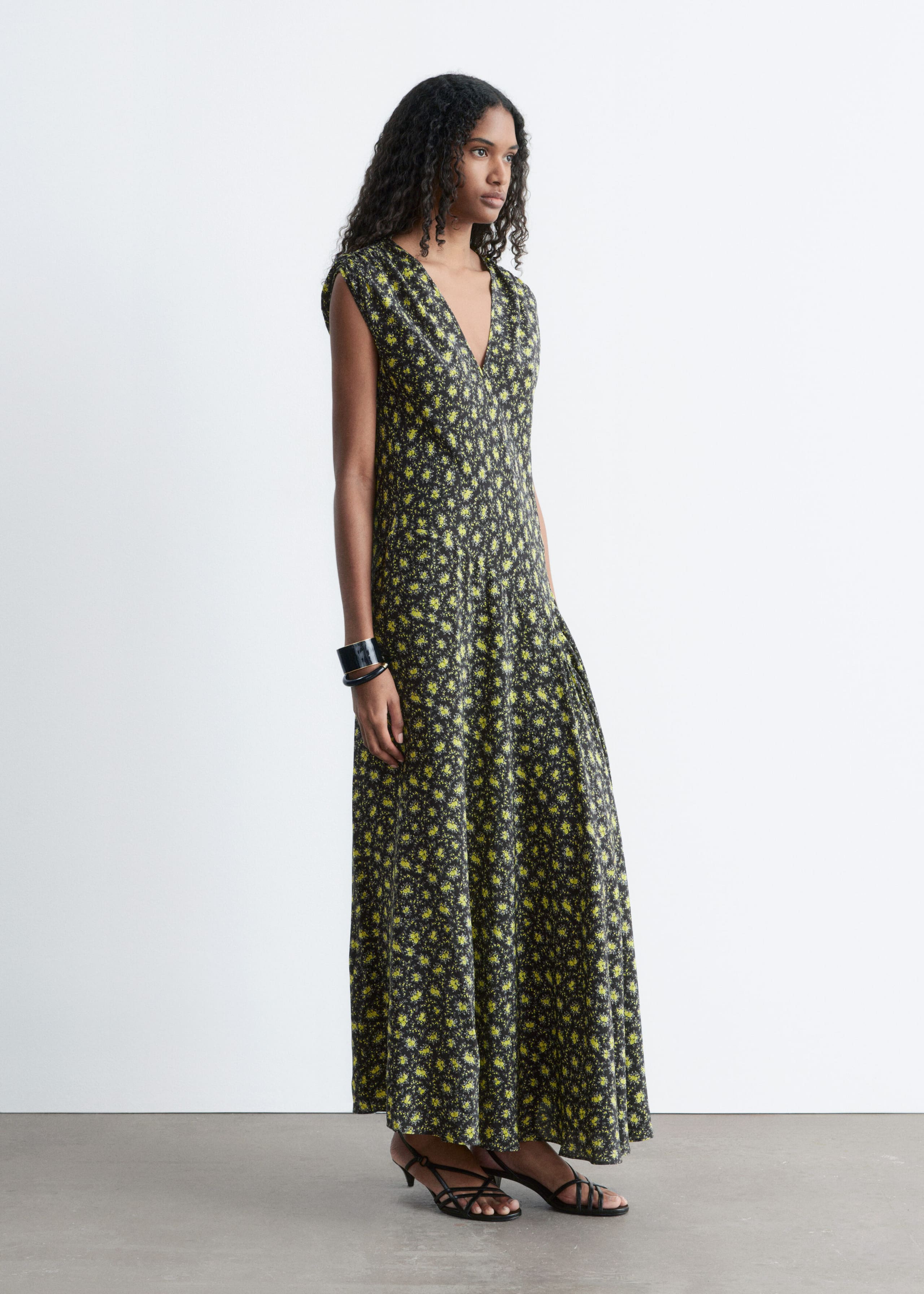 Image of Maxikleid aus Seide mit V-Ausschnitt