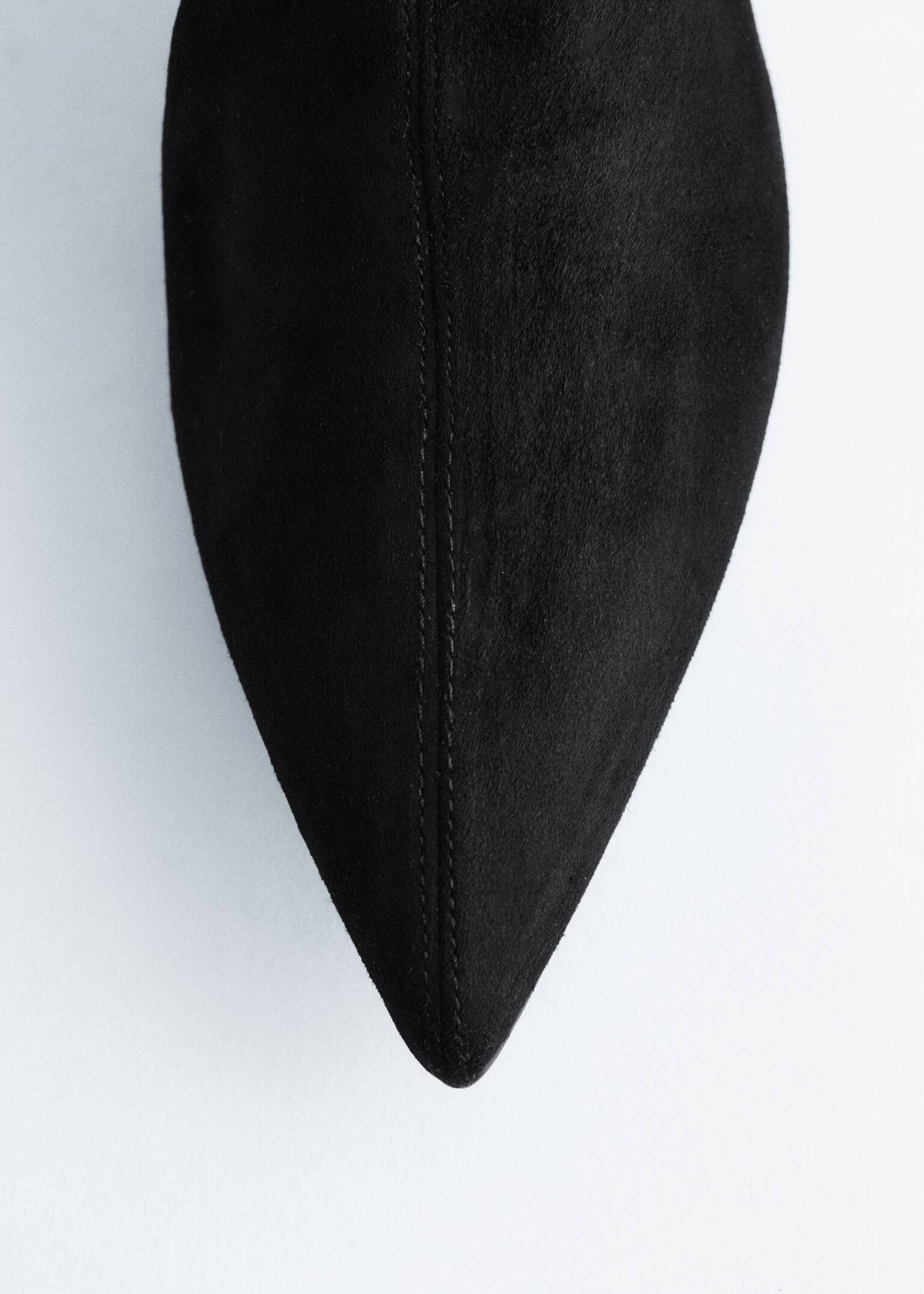 Knæstøvler i ruskind med stretch - Sort - 5