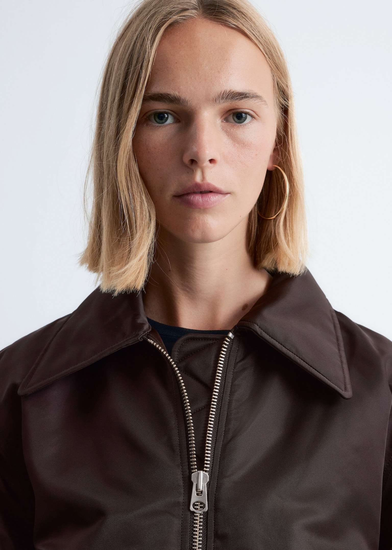 Verkürzte Bomberjacke - Dunkelbraun/Khaki-Braun - 6