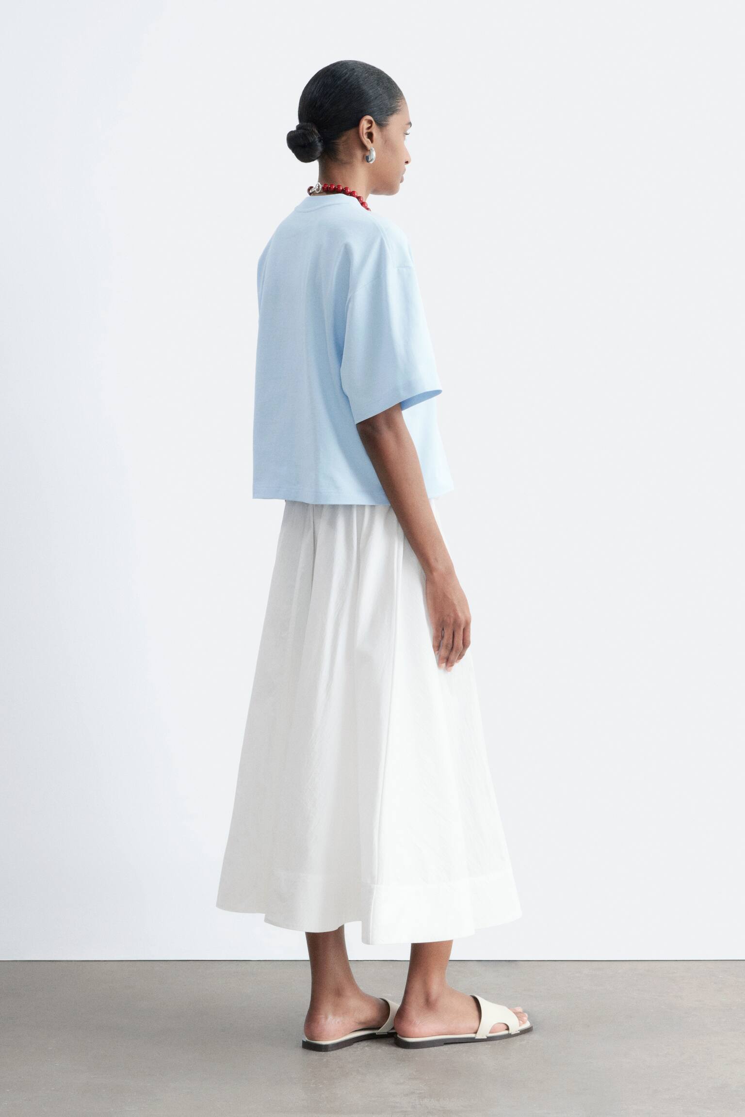 Boxy T-Shirt - Light Blue/Yellow/Black/Red/Grey/White/Brown - 6