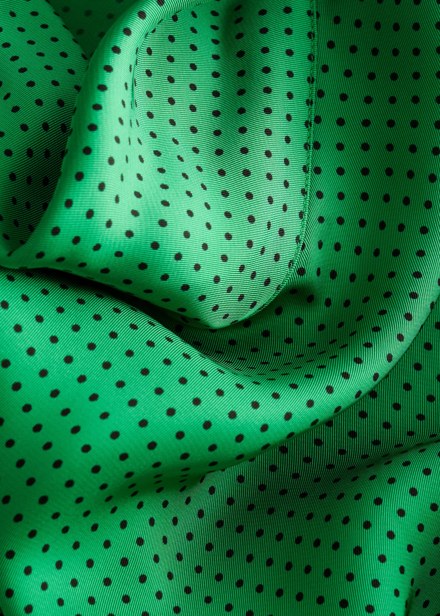 Midikjole med integreret tørklæde - Grøn/mikroprikker - 7