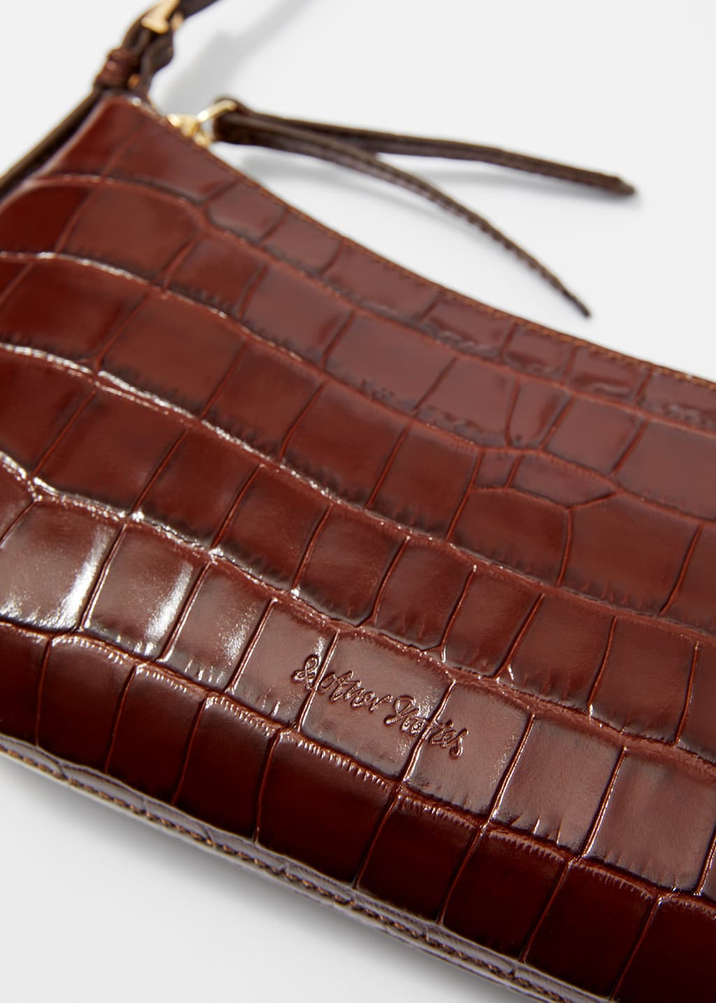 Kleine Schultertasche aus Leder - {{variantName}} - Beschreibendes Detail