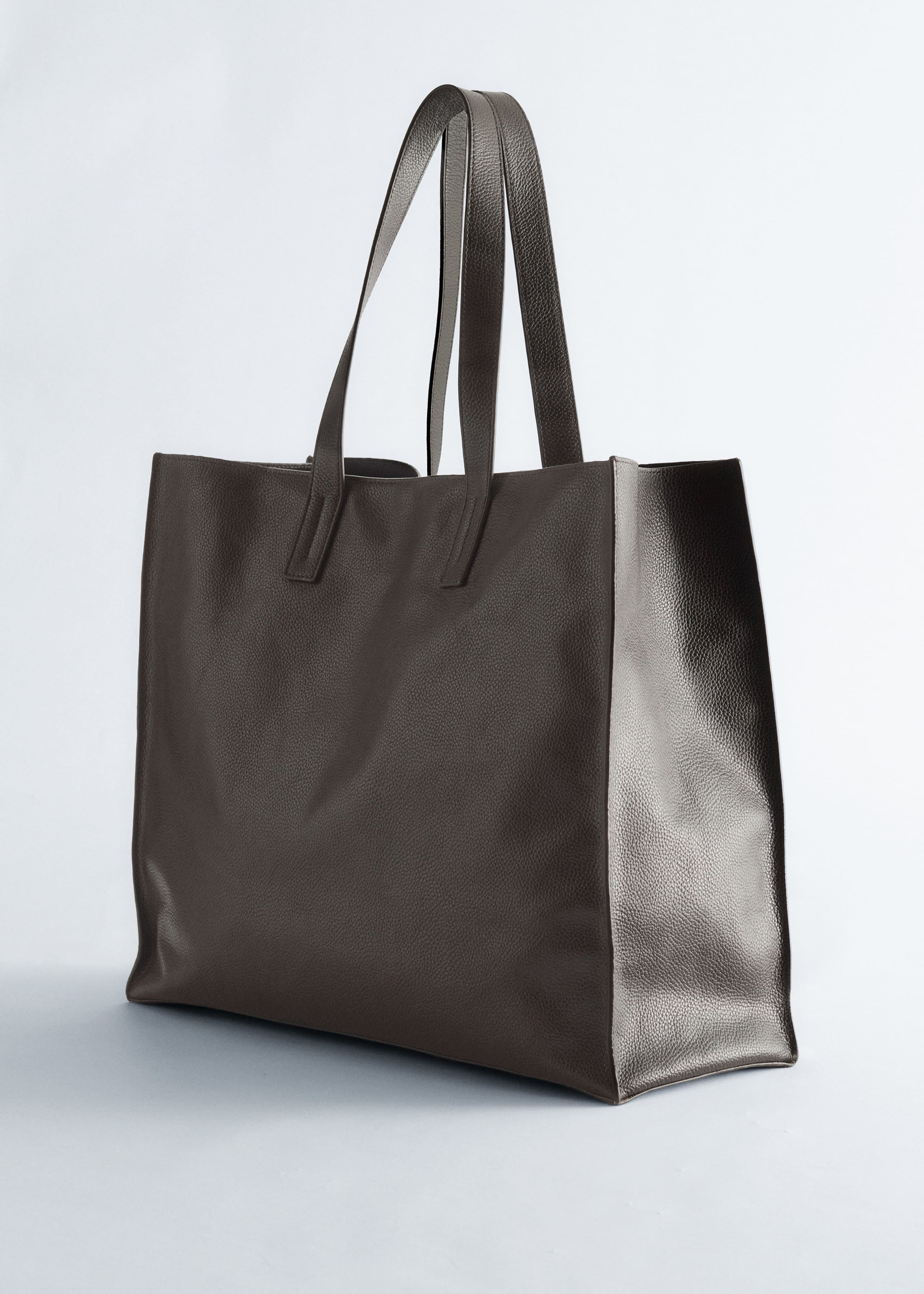 Leather Tote Bag - Matte Dark Brown - Still Life