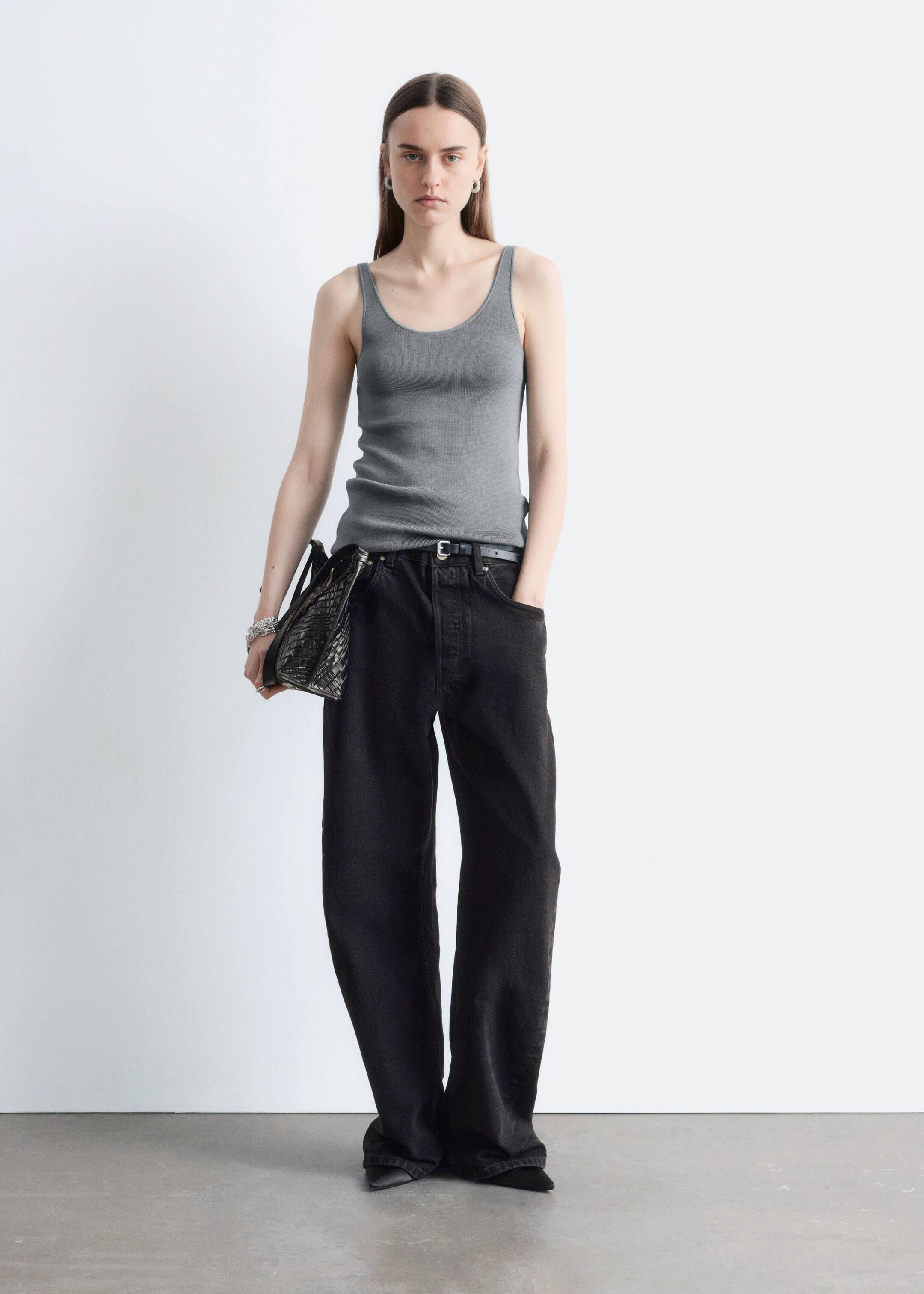 Zobacz większy obraz: Top z okrągłym dekoltem - Ciemnoszary - ONA | H&M PL 4