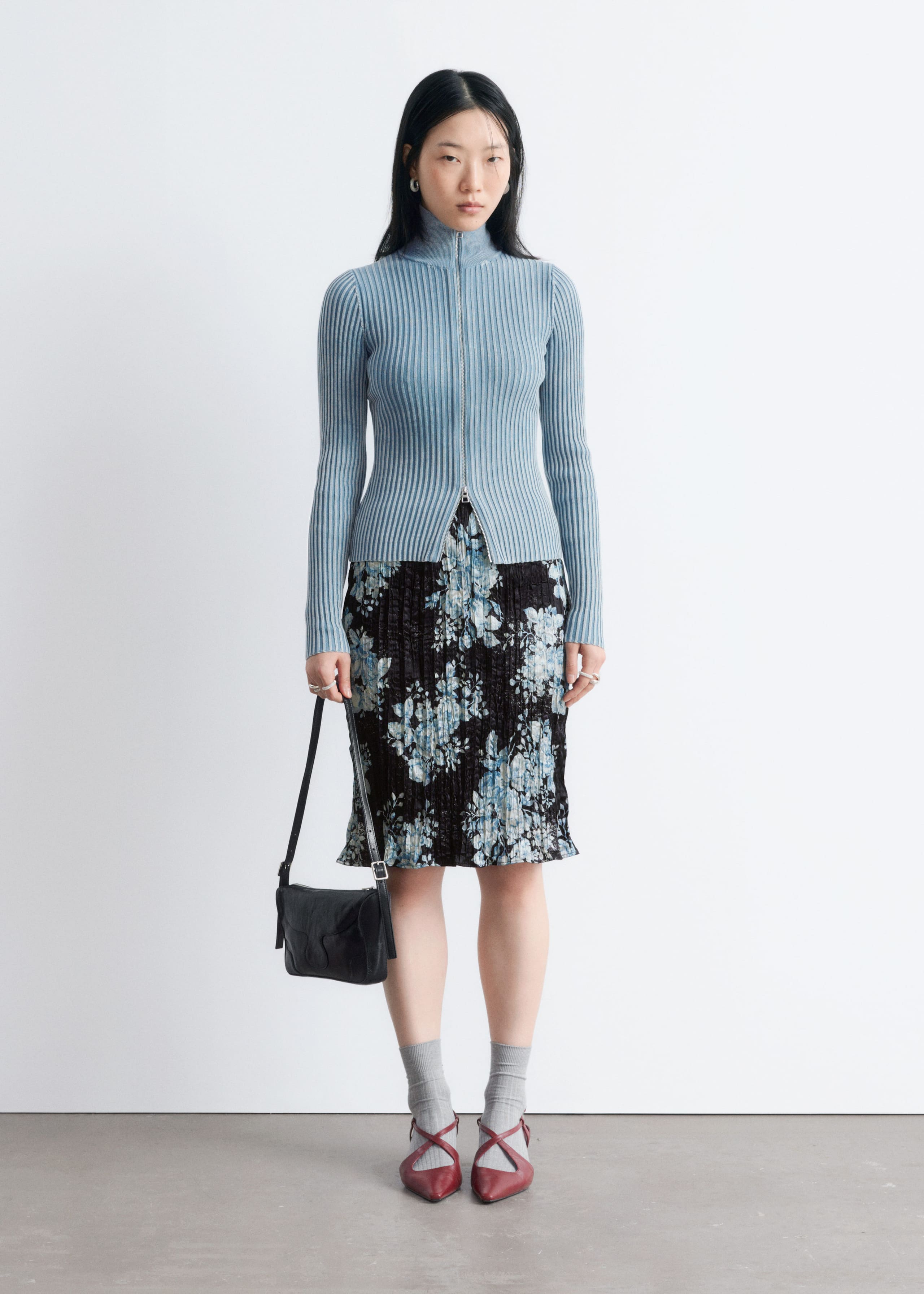 Image of Knee-Length Crêpe Skirt