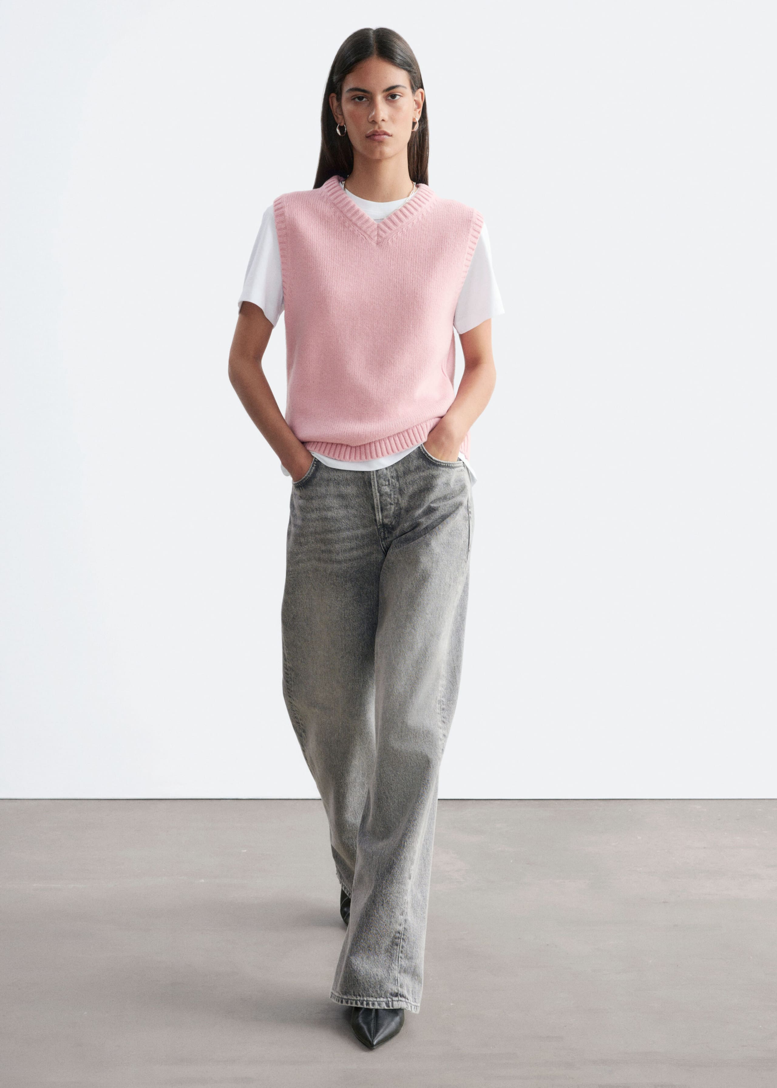 Wool-Cotton Knitted Vest - Pink - Lookbook