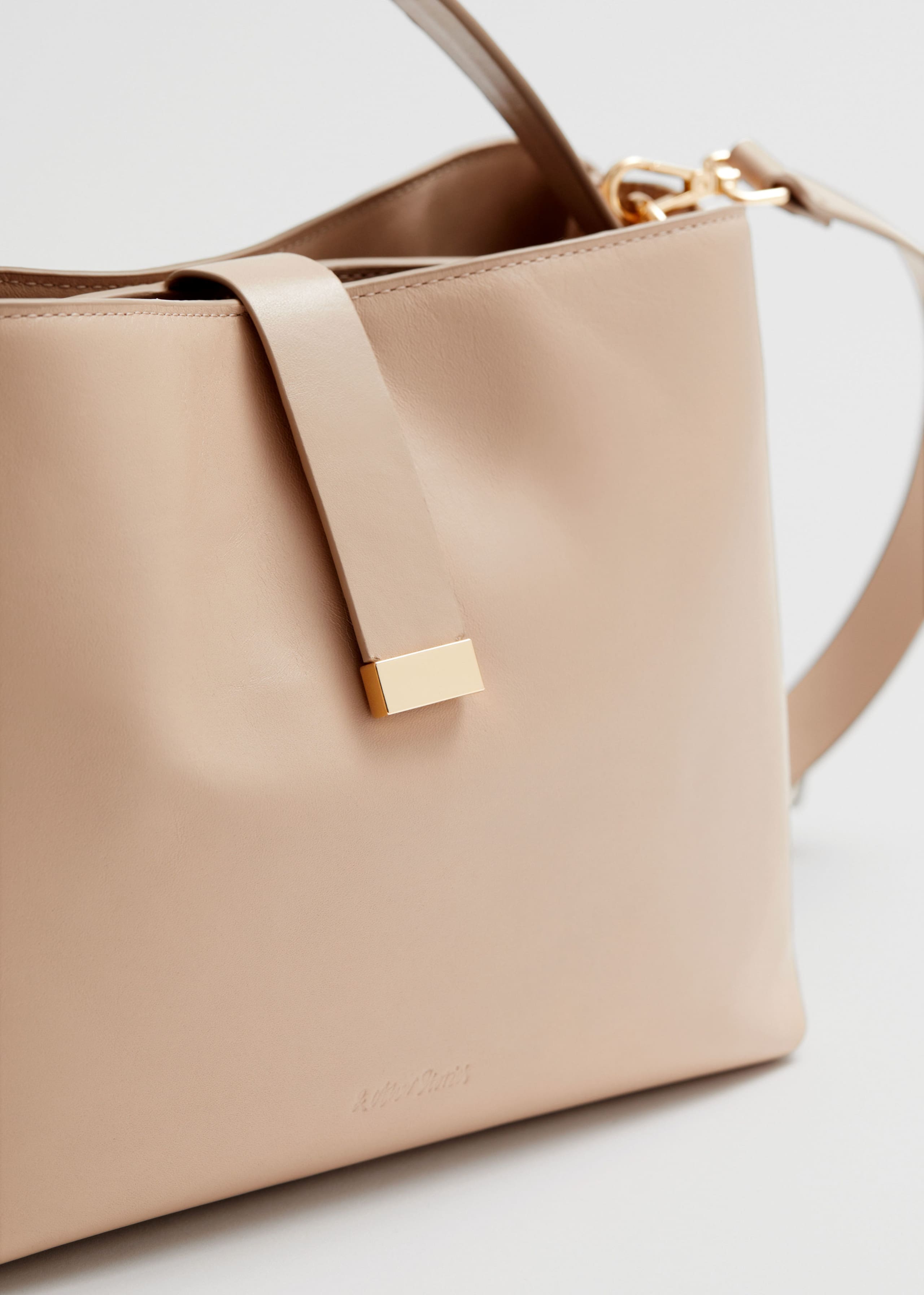 Buckled Leather Bucket - {{variantName}} - Descriptive Detail