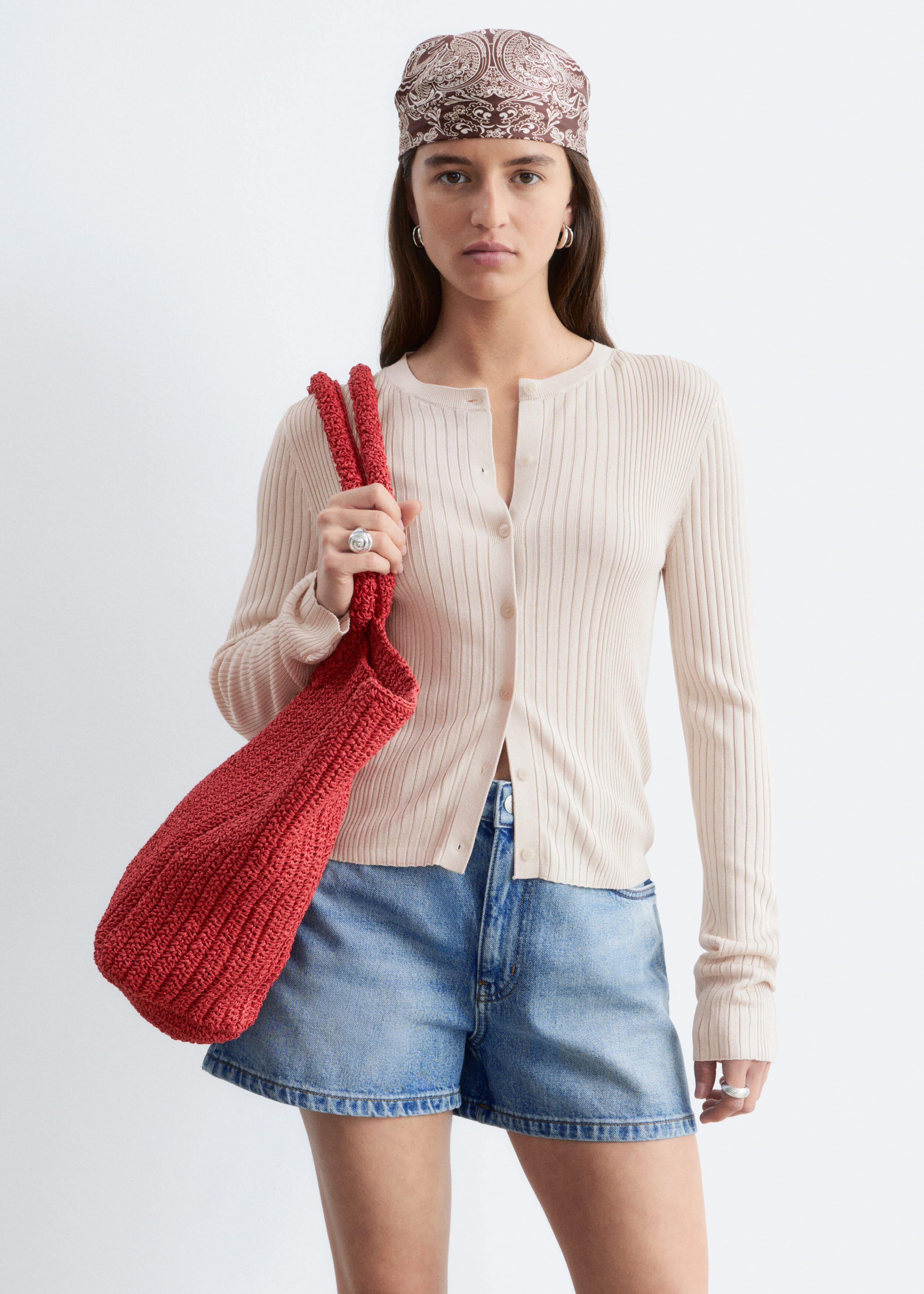 Cardigan en maille côtelée - Beige clair - Lookbook