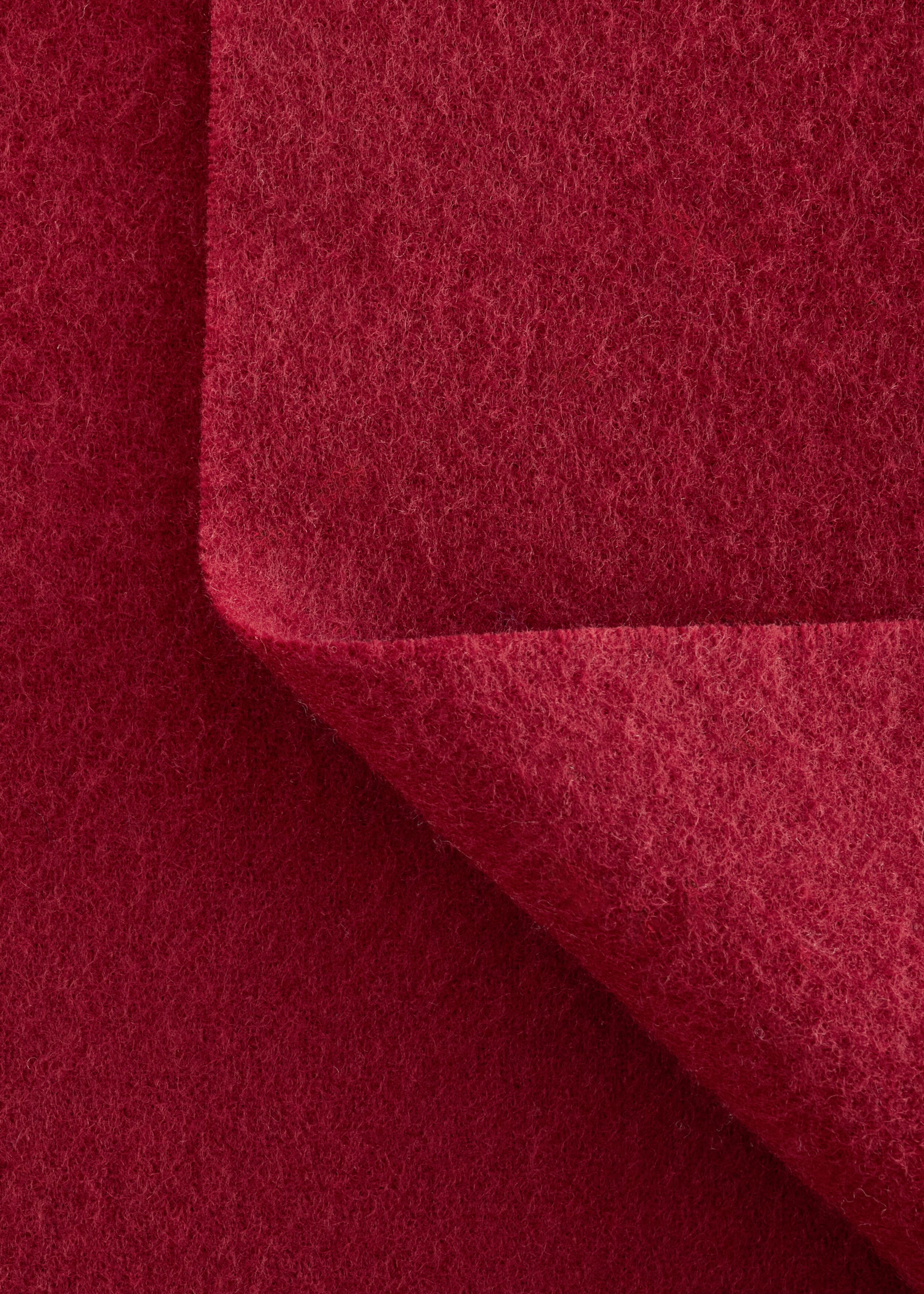 Fringed Wool Blanket Scarf - {{variantName}} - Descriptive Detail