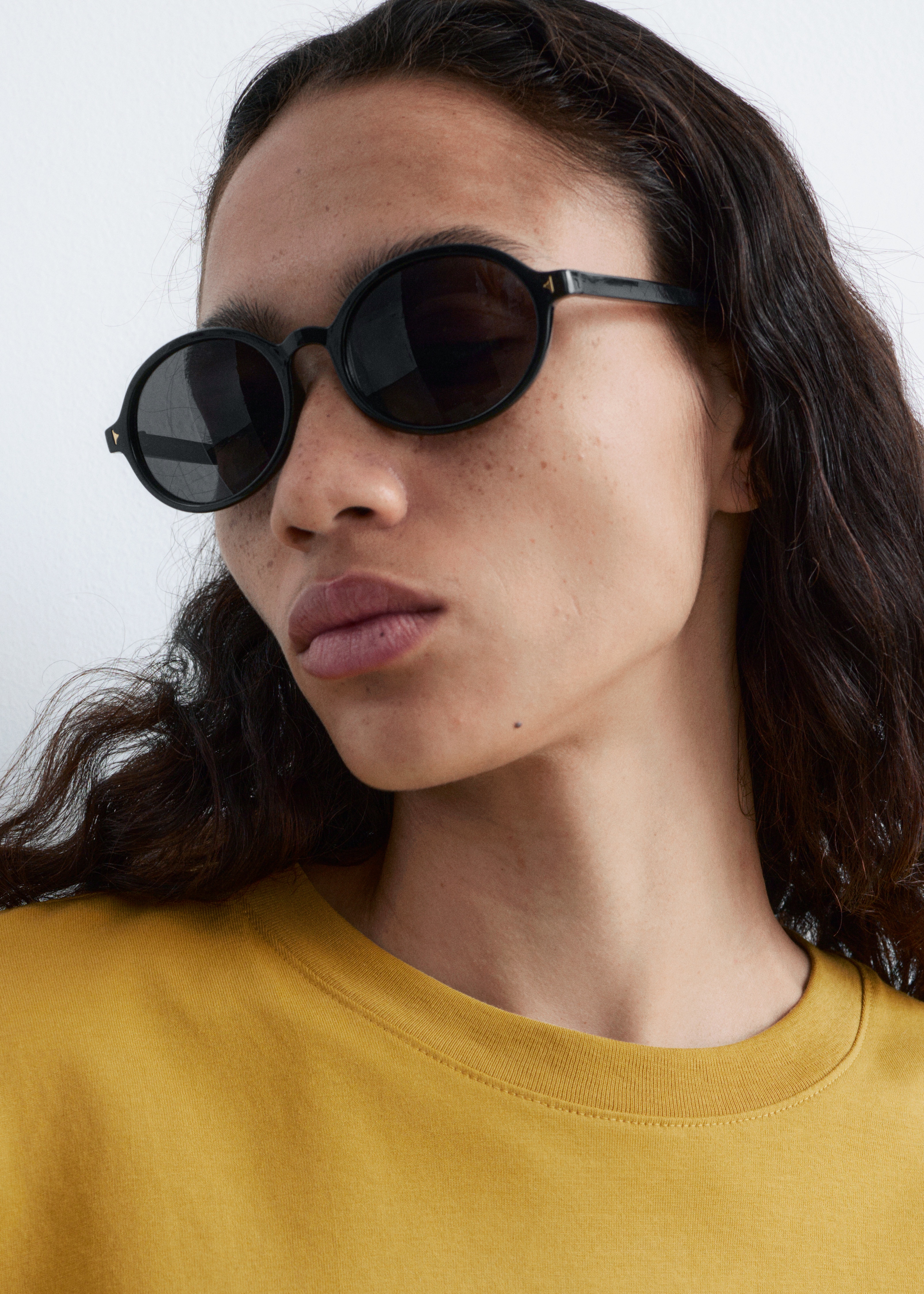 Ovale Sonnenbrille - Schwarz