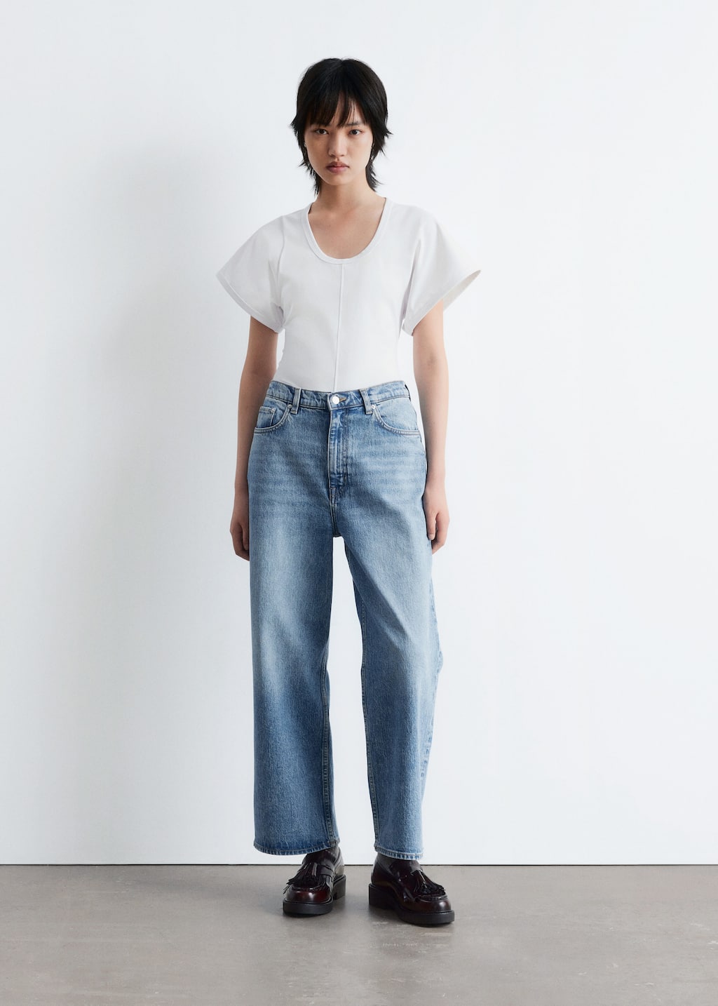 Image of T-Shirt mit tiefem Ausschnitt